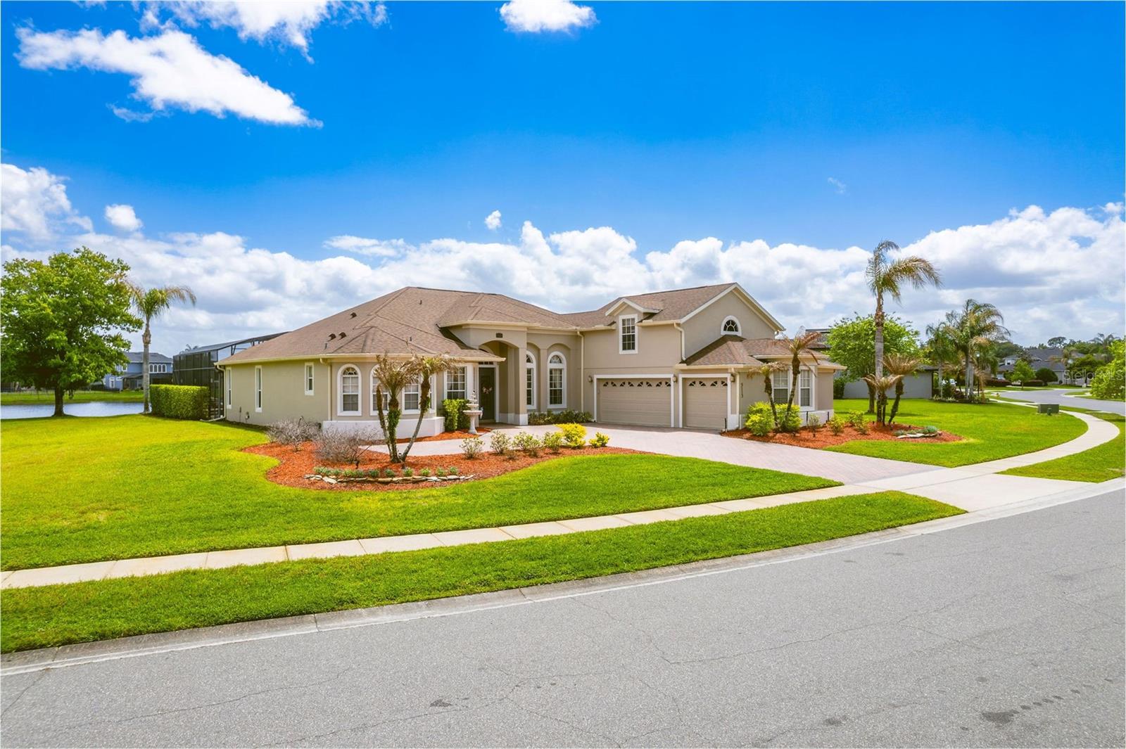 Image 3 of 75 For 5113 Hawks Hammock Way