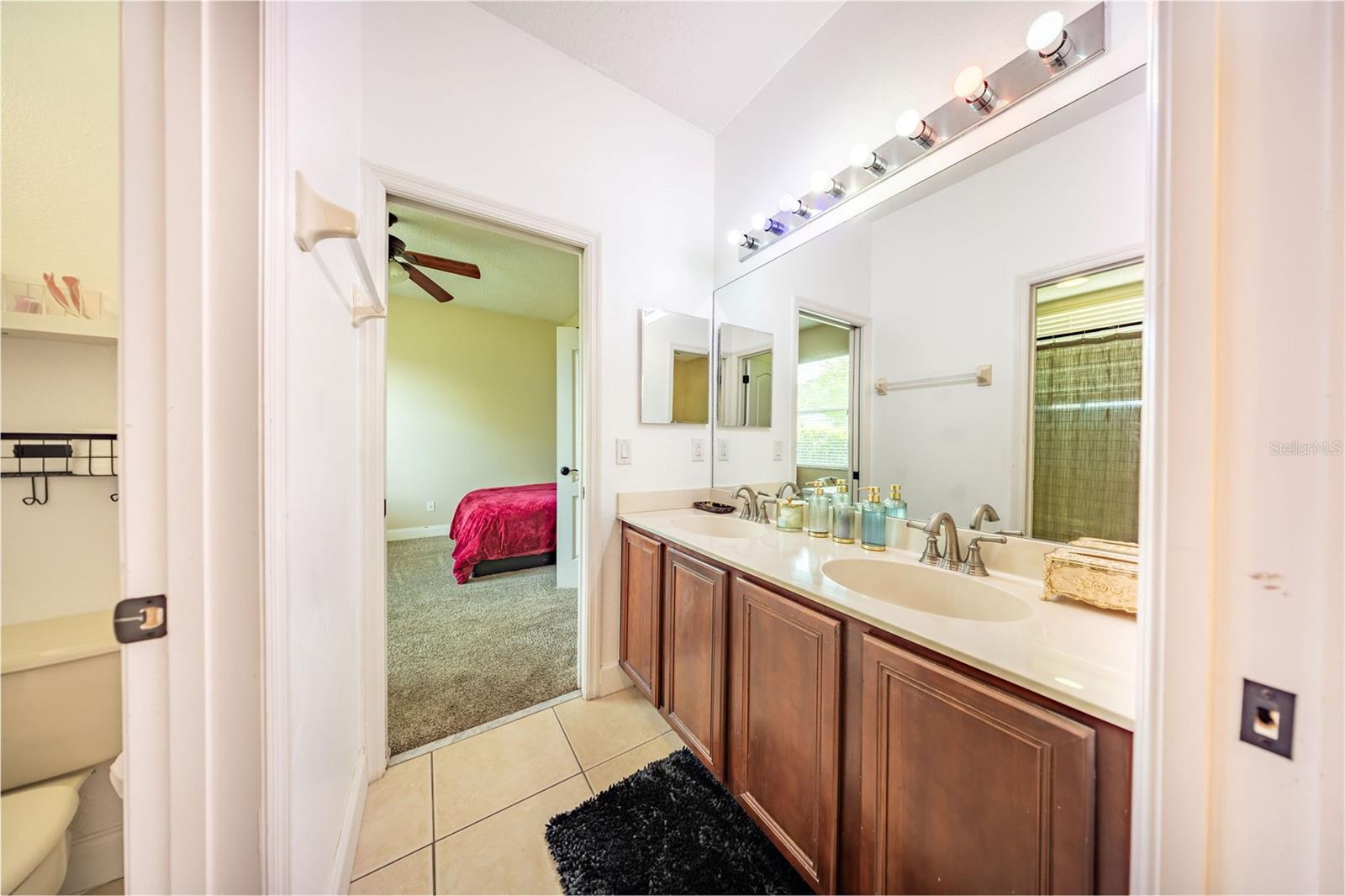 Image 42 of 75 For 5113 Hawks Hammock Way