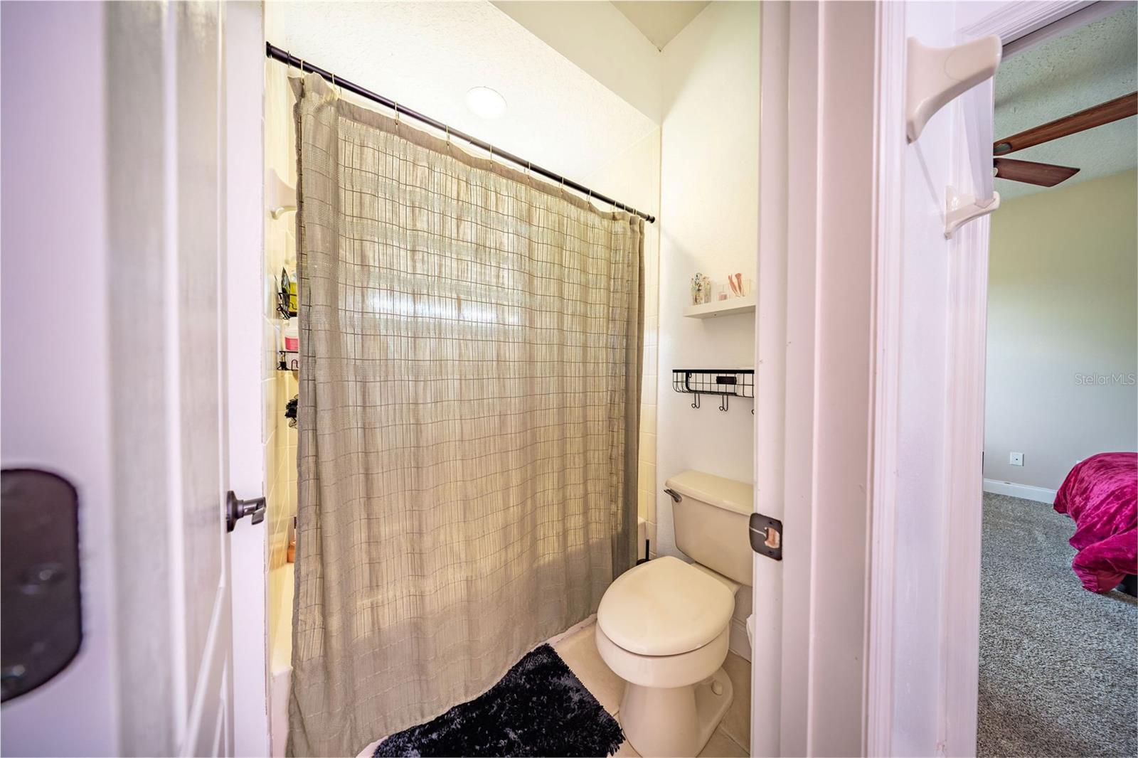 Image 43 of 75 For 5113 Hawks Hammock Way