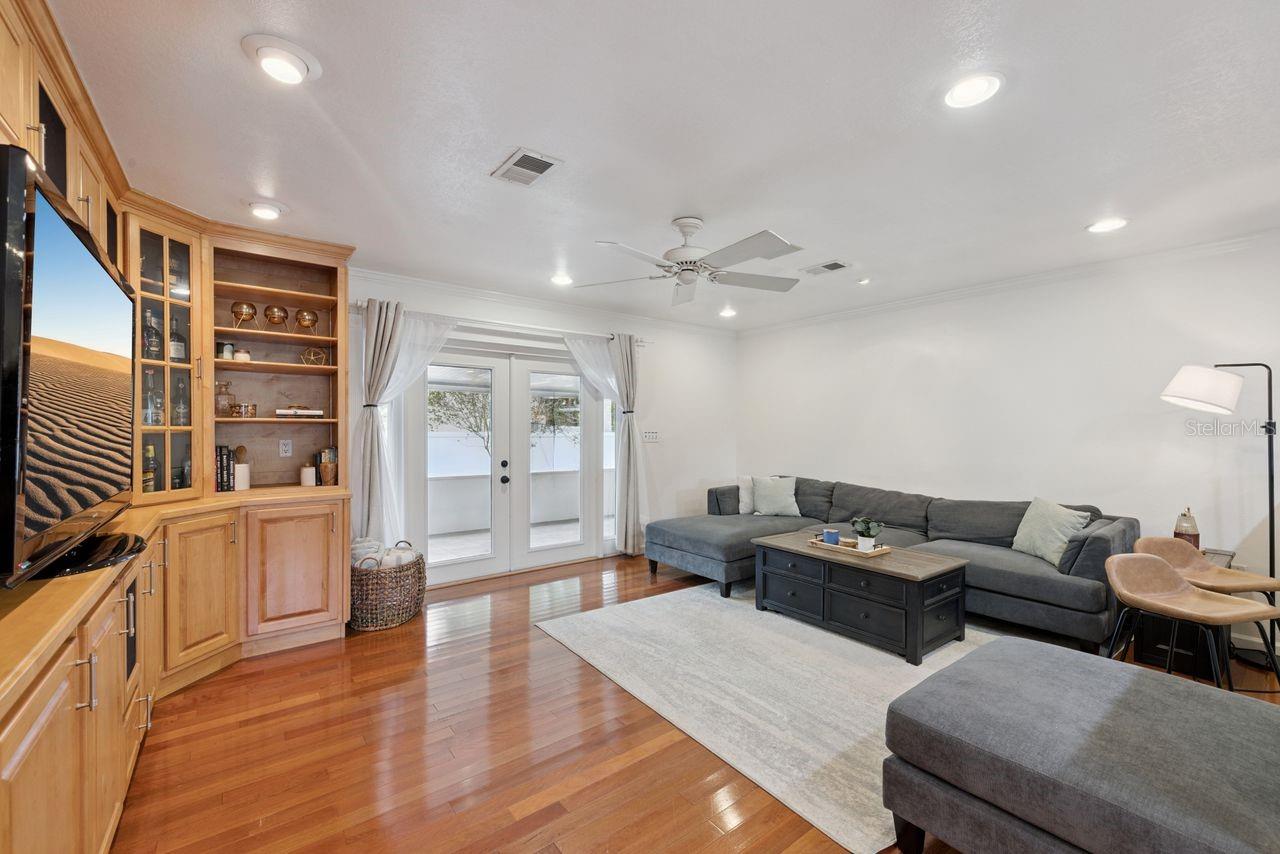 Image 4 of 24 For 3012 Leslie Drive