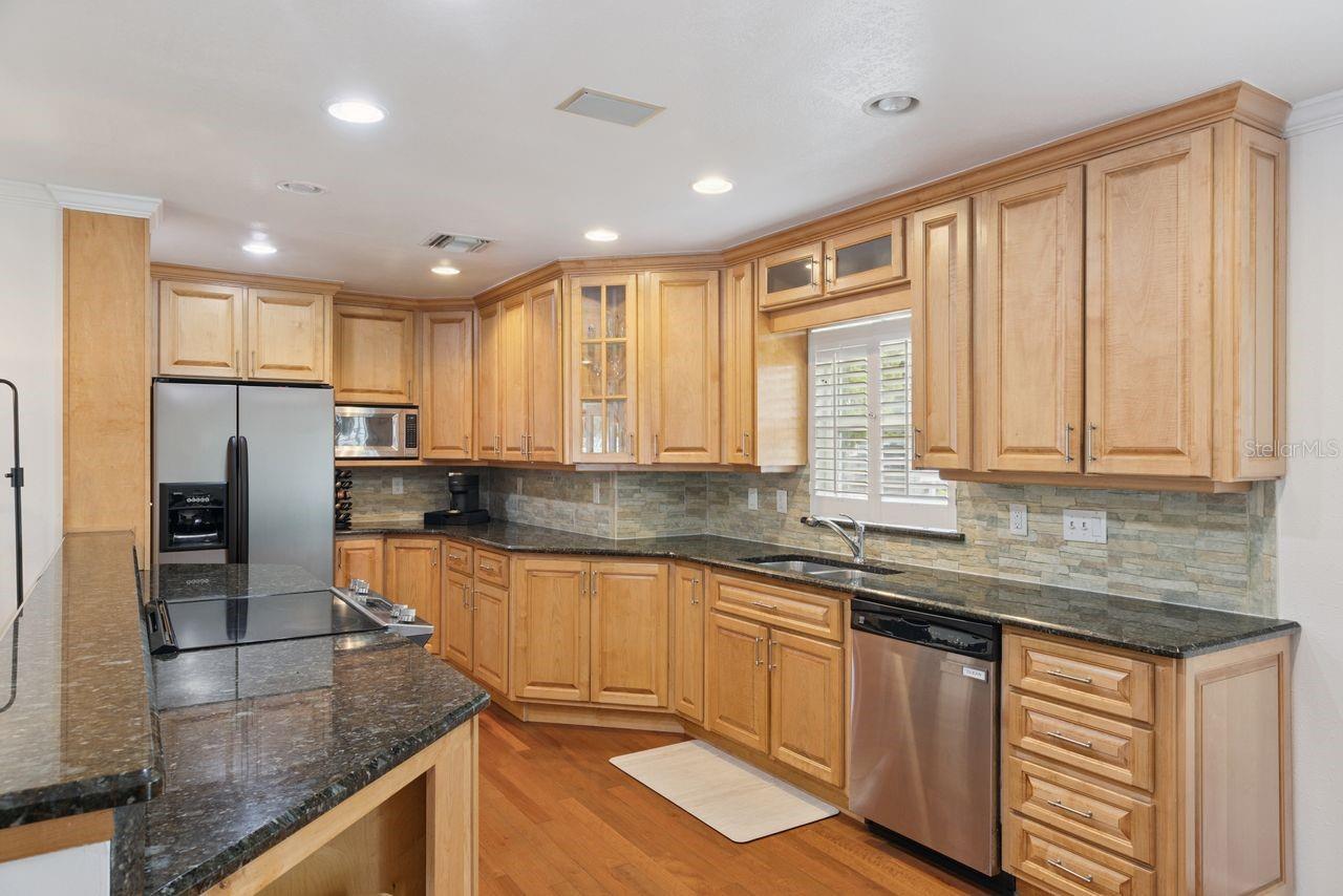 Image 6 of 24 For 3012 Leslie Drive