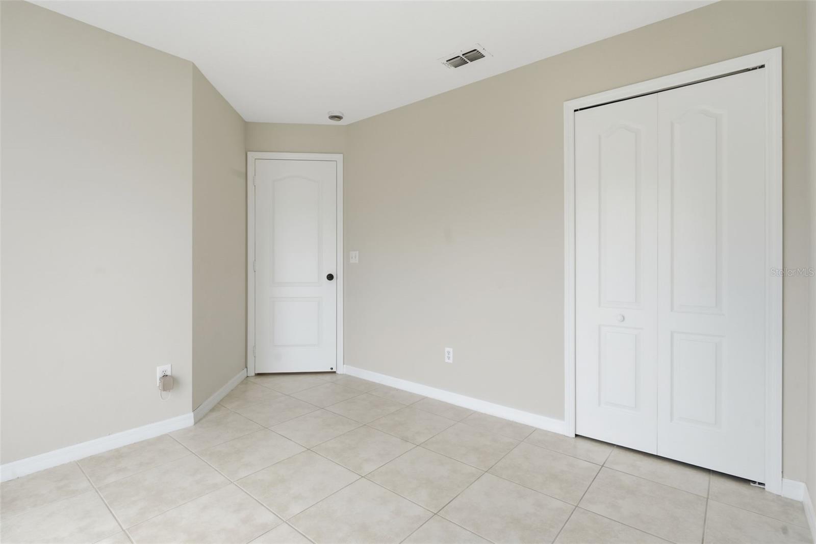 Image 18 of 34 For 38 Vanna Court