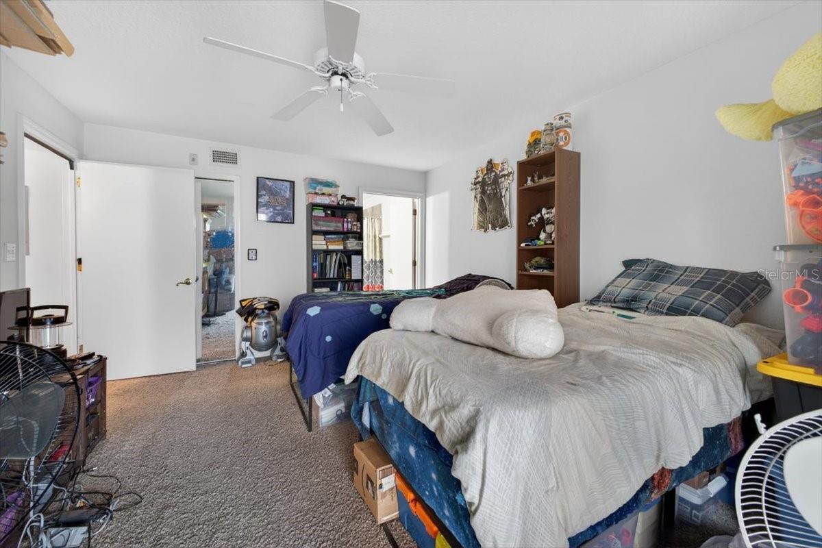 Image 11 of 23 For 8712 Rain Forest Place B