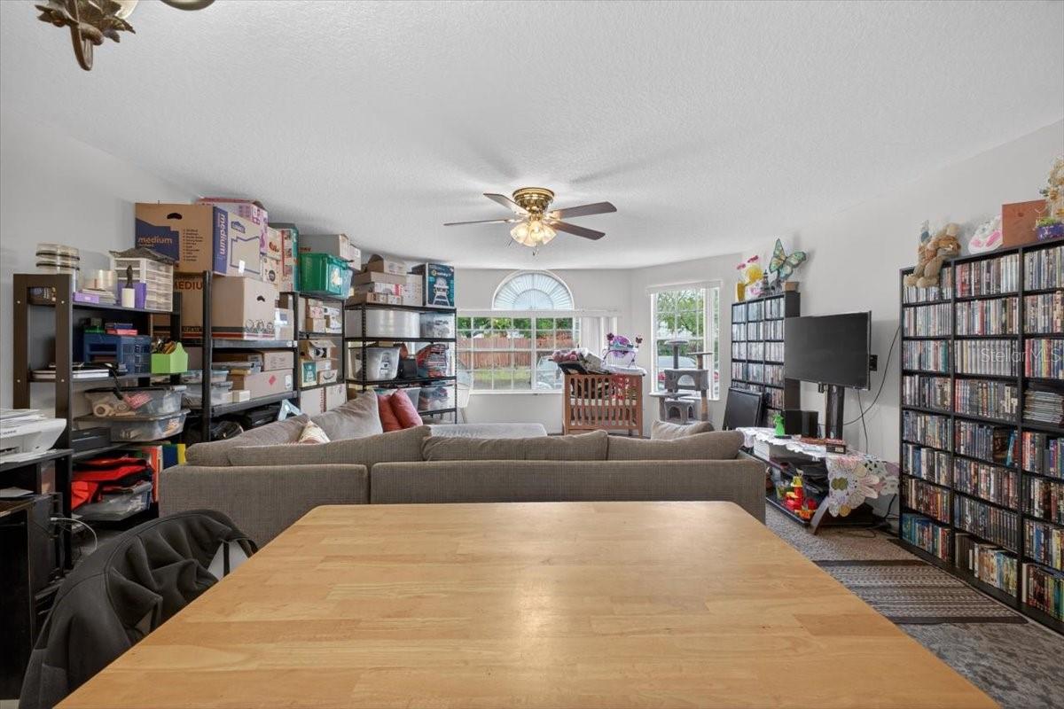 Image 7 of 23 For 8712 Rain Forest Place B