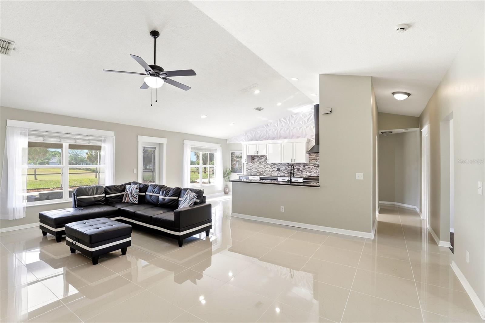 Image 12 of 40 For 36725 Oconee Avenue 36725