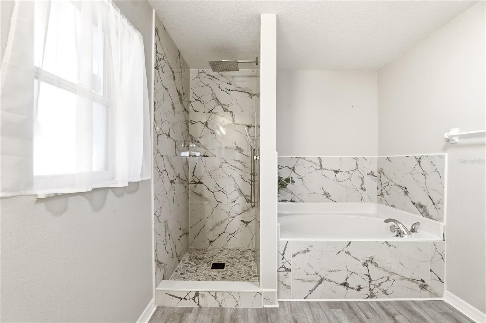 Image 22 of 40 For 36725 Oconee Avenue 36725