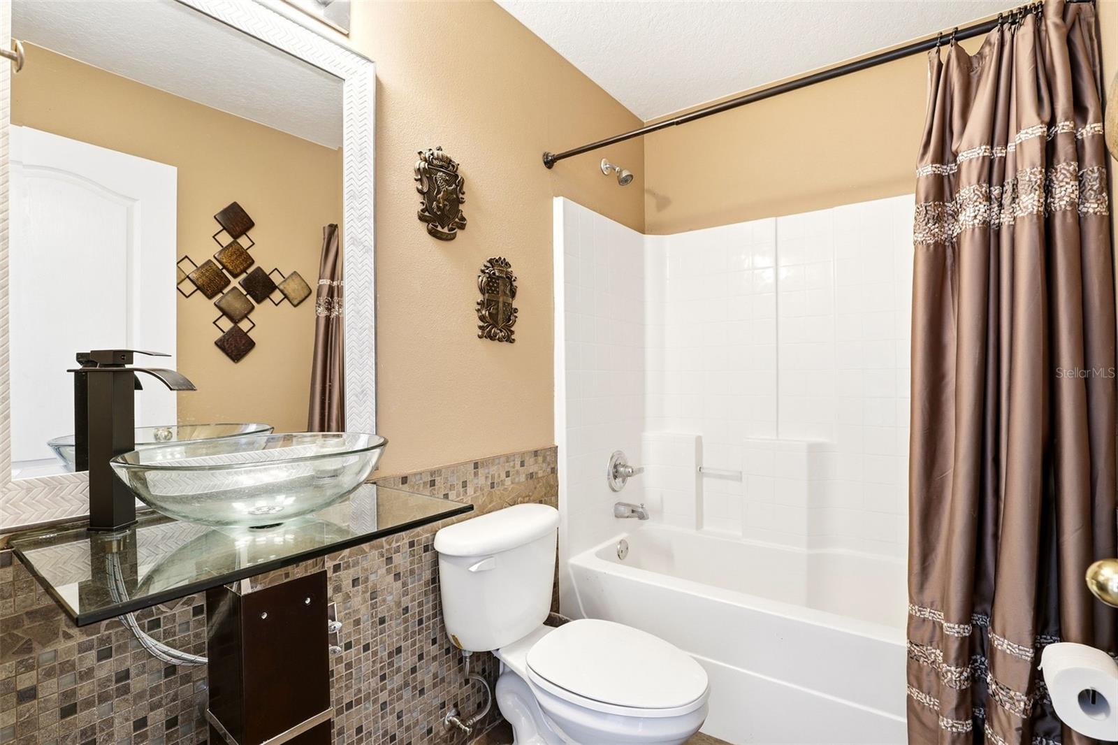 Image 25 of 40 For 36725 Oconee Avenue 36725