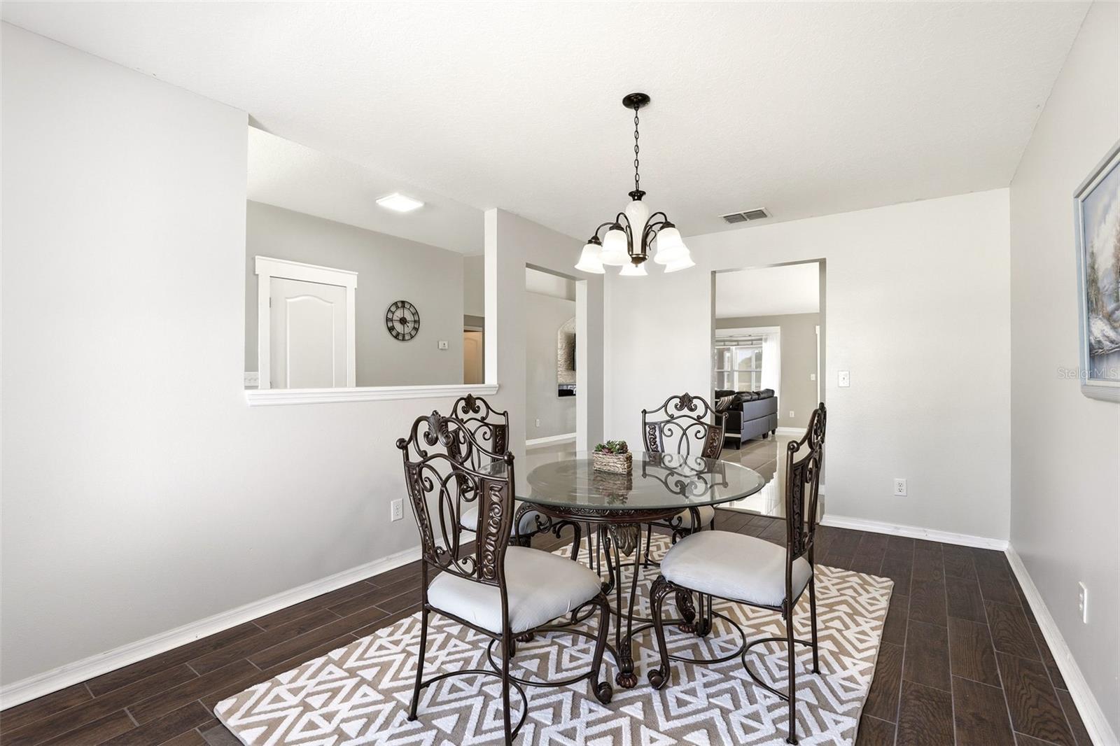 Image 8 of 40 For 36725 Oconee Avenue 36725