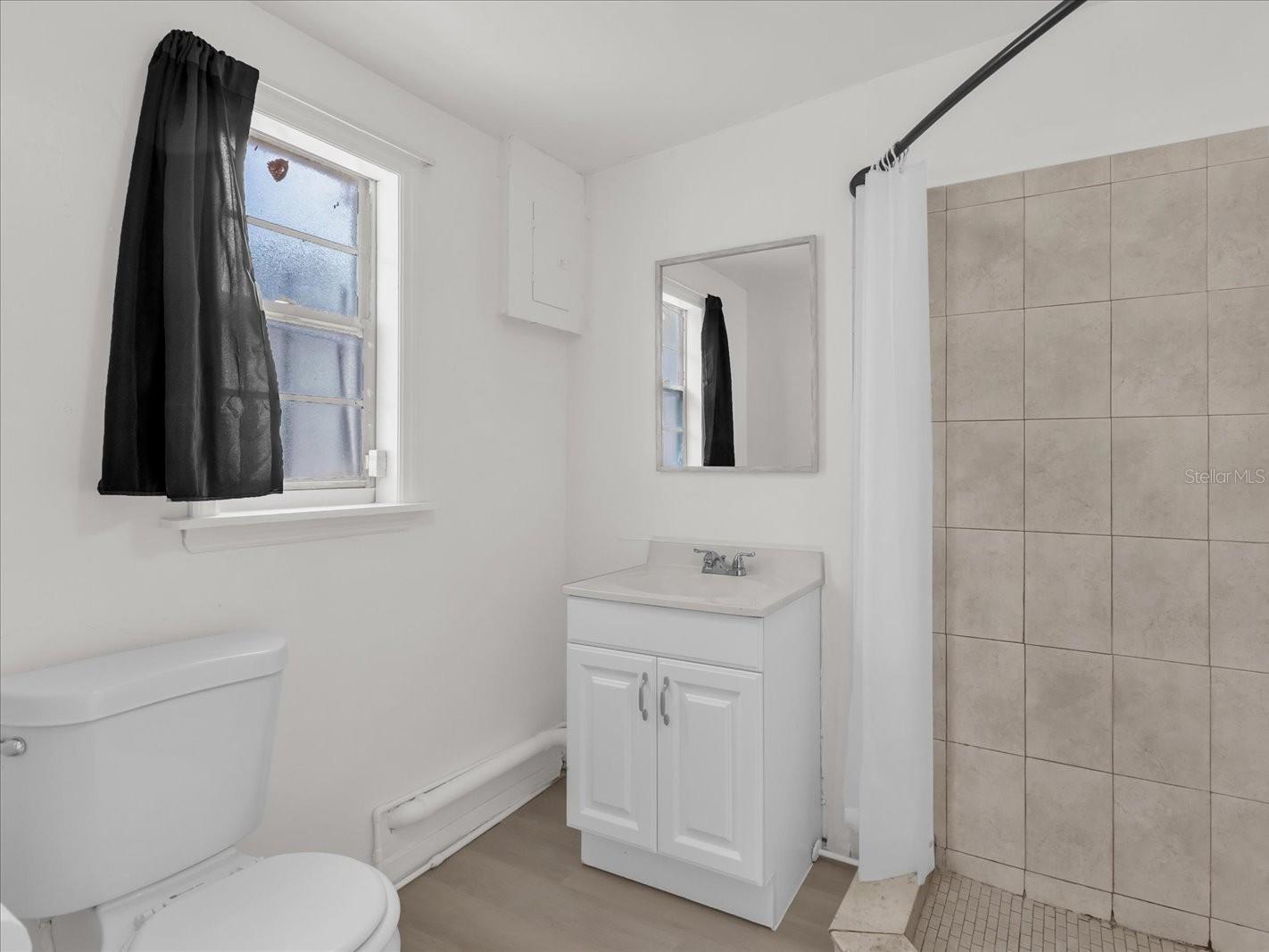 Image 11 of 25 For 7301 Cassino Avenue