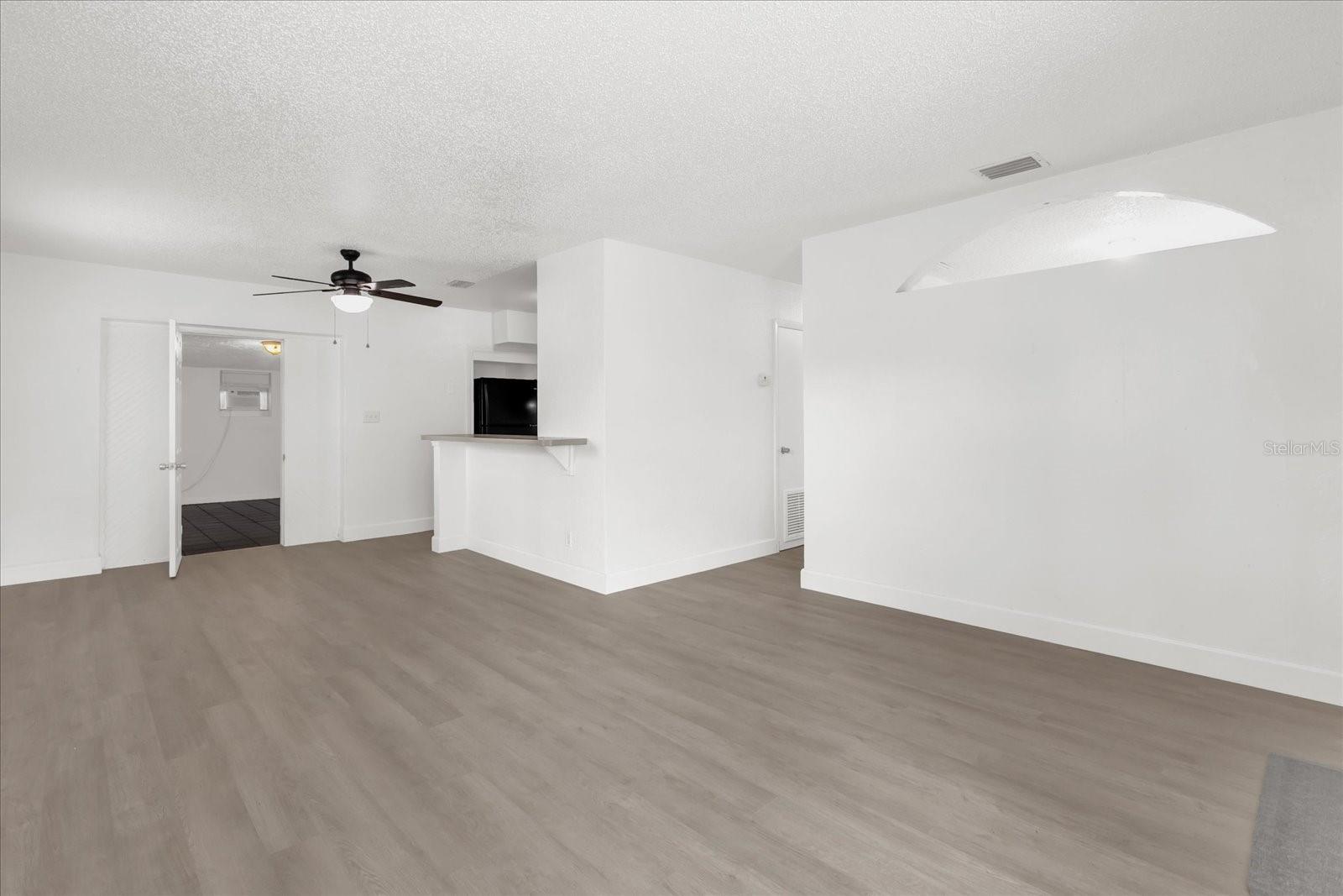 Image 5 of 25 For 7301 Cassino Avenue