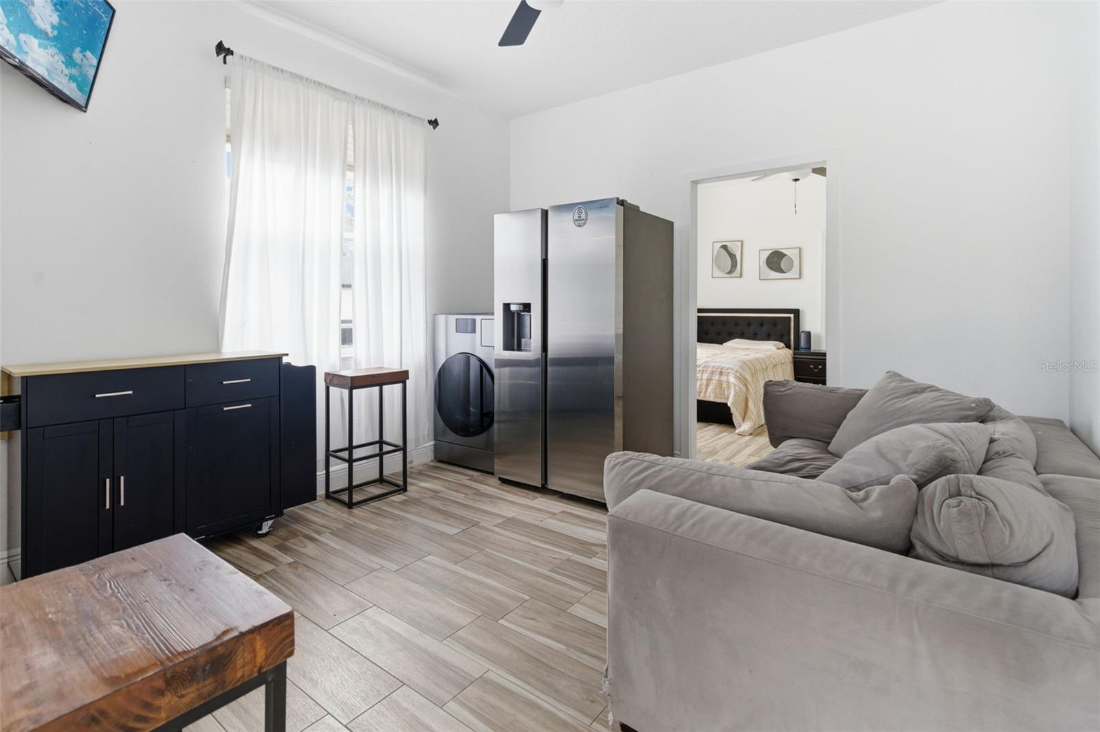 Image 17 of 51 For 4529 Caesar Avenue