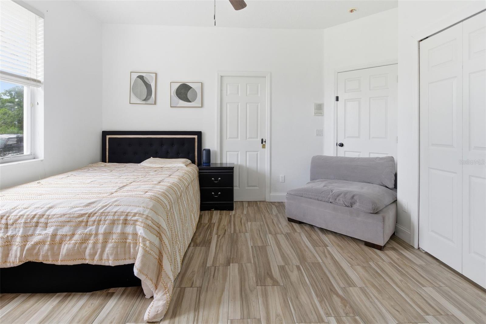 Image 22 of 51 For 4529 Caesar Avenue