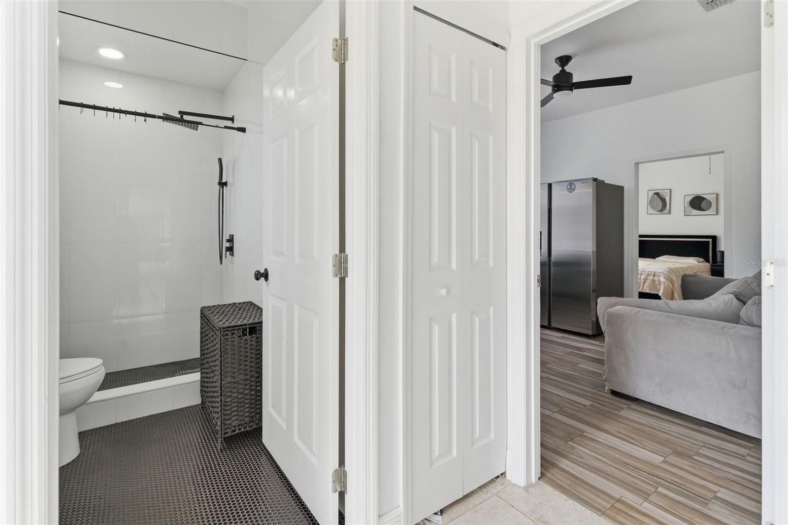 Image 24 of 51 For 4529 Caesar Avenue