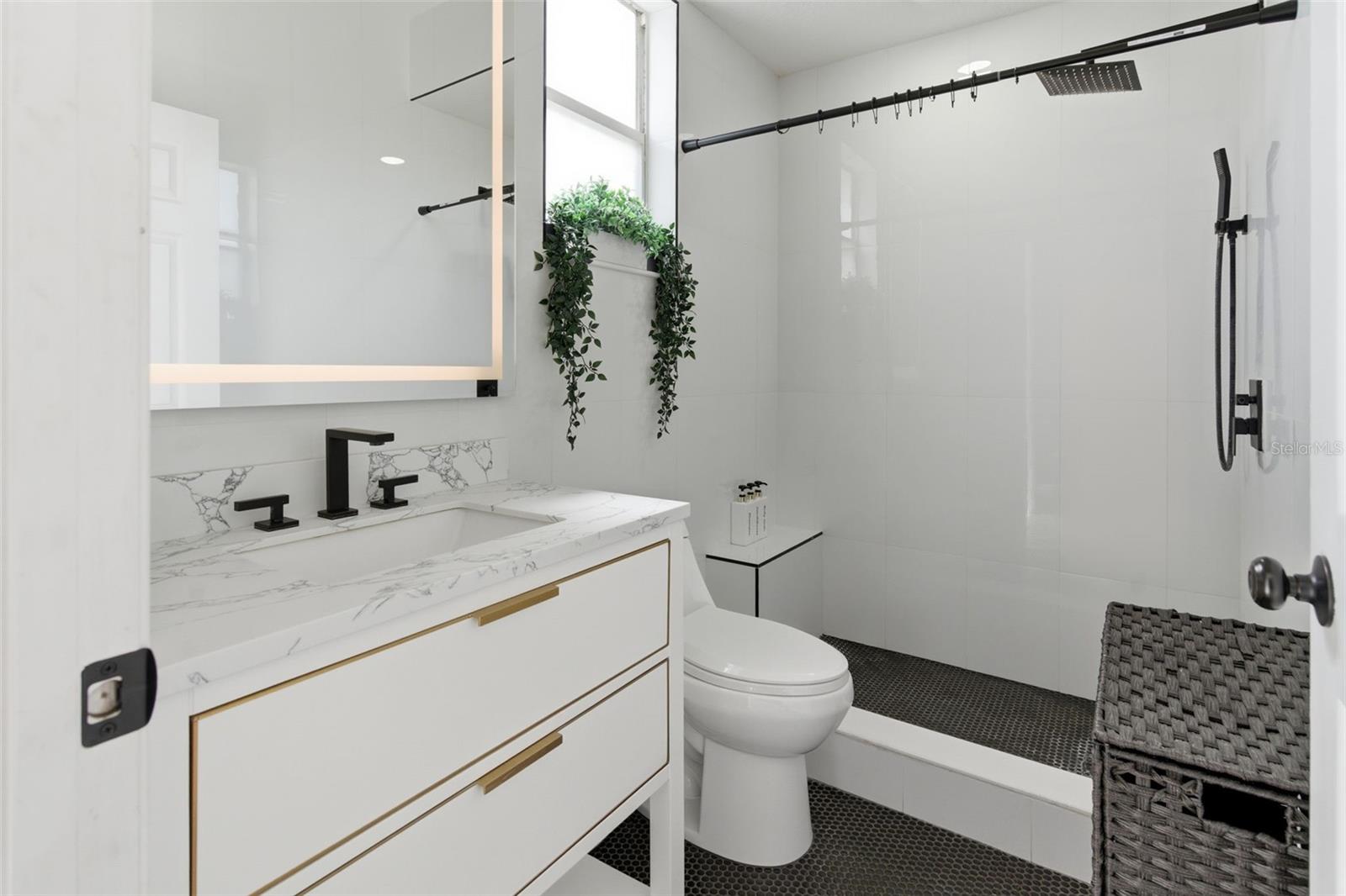 Image 25 of 51 For 4529 Caesar Avenue