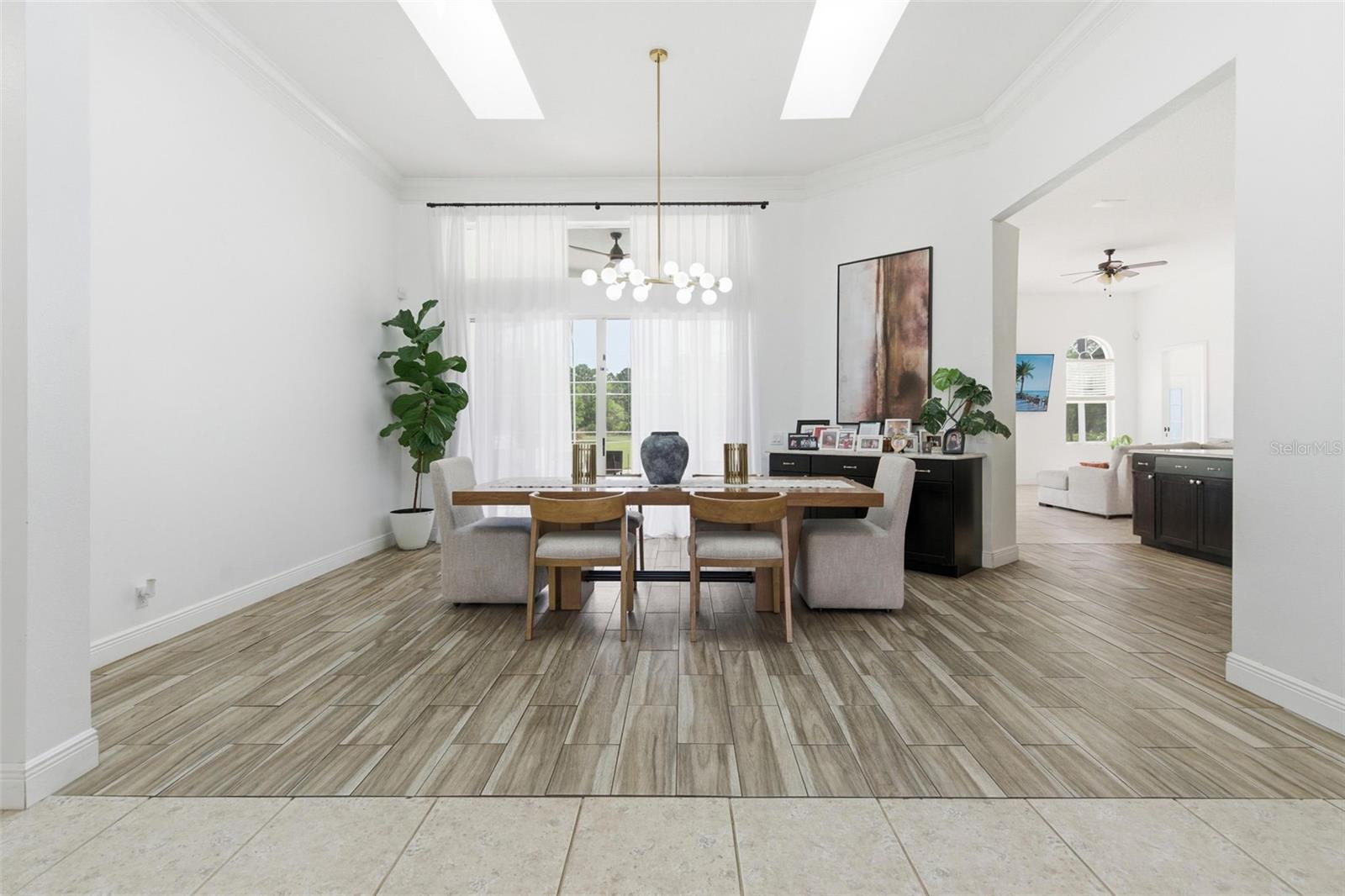 Image 6 of 51 For 4529 Caesar Avenue