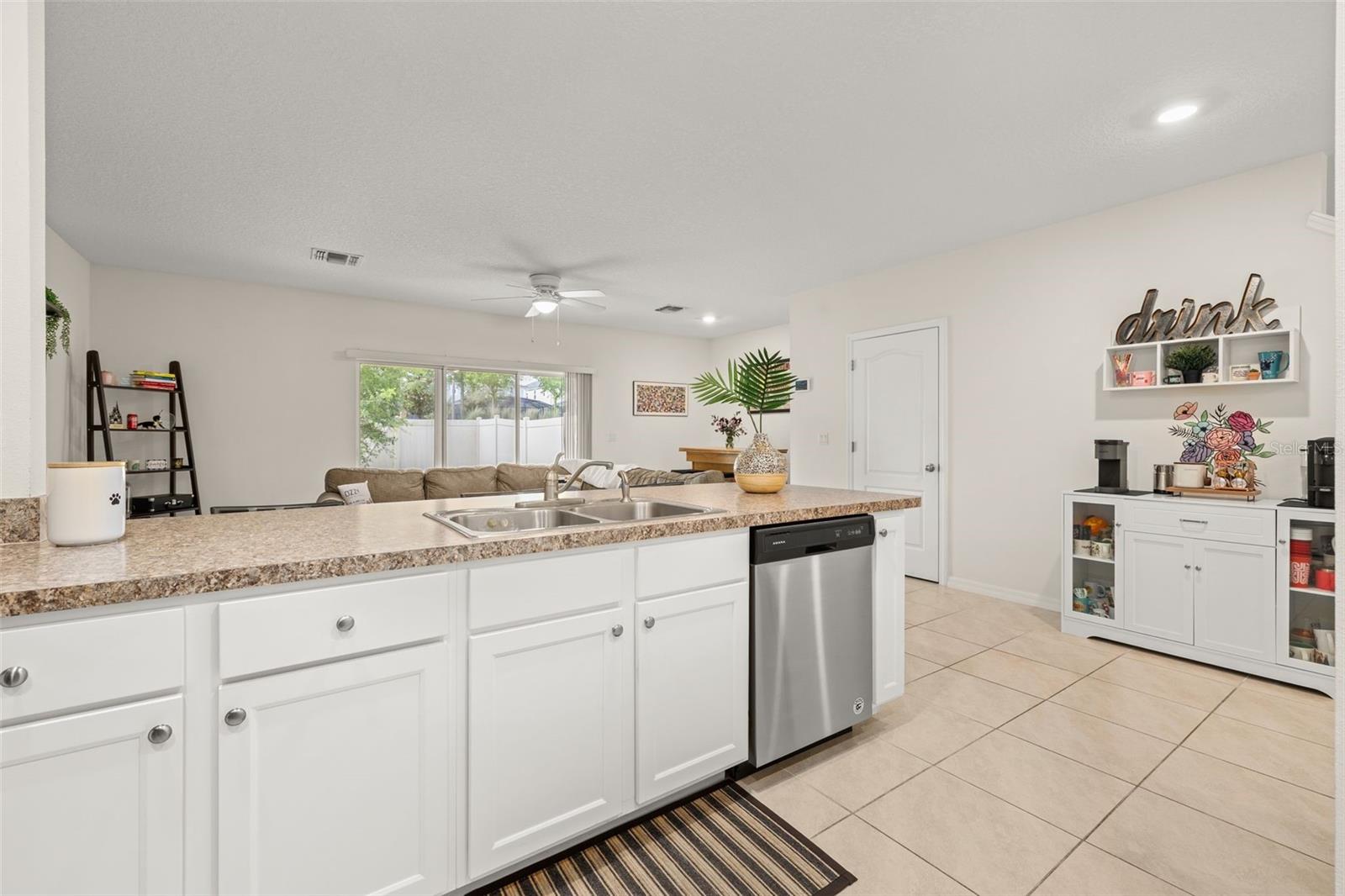 Image 18 of 46 For 9014 Wildflower Lane