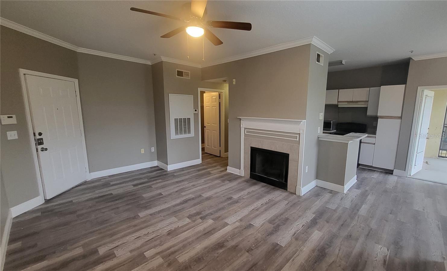 Image 7 of 18 For 2558 Robert Trent Jones Drive 1412