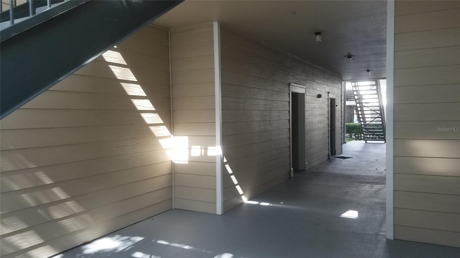 Image 24 of 52 For 13028 Plantation Park Circle 12110