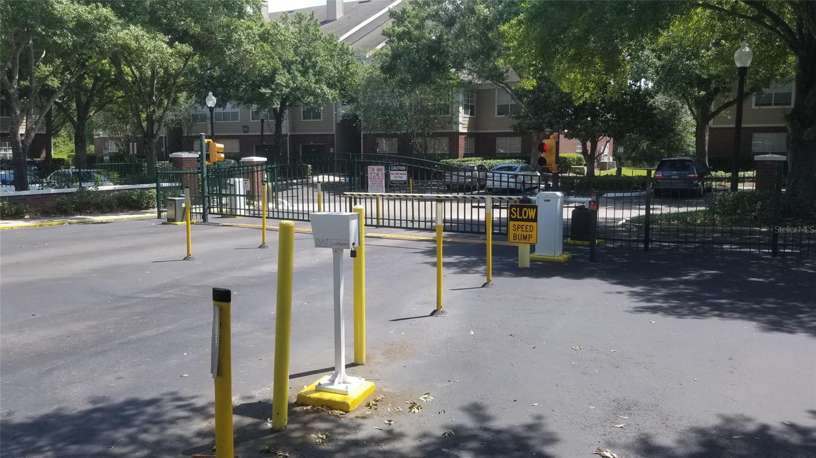 Image 5 of 52 For 13028 Plantation Park Circle 12110