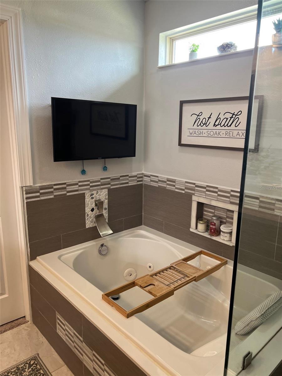 Image 26 of 31 For 3980 Baja Drive