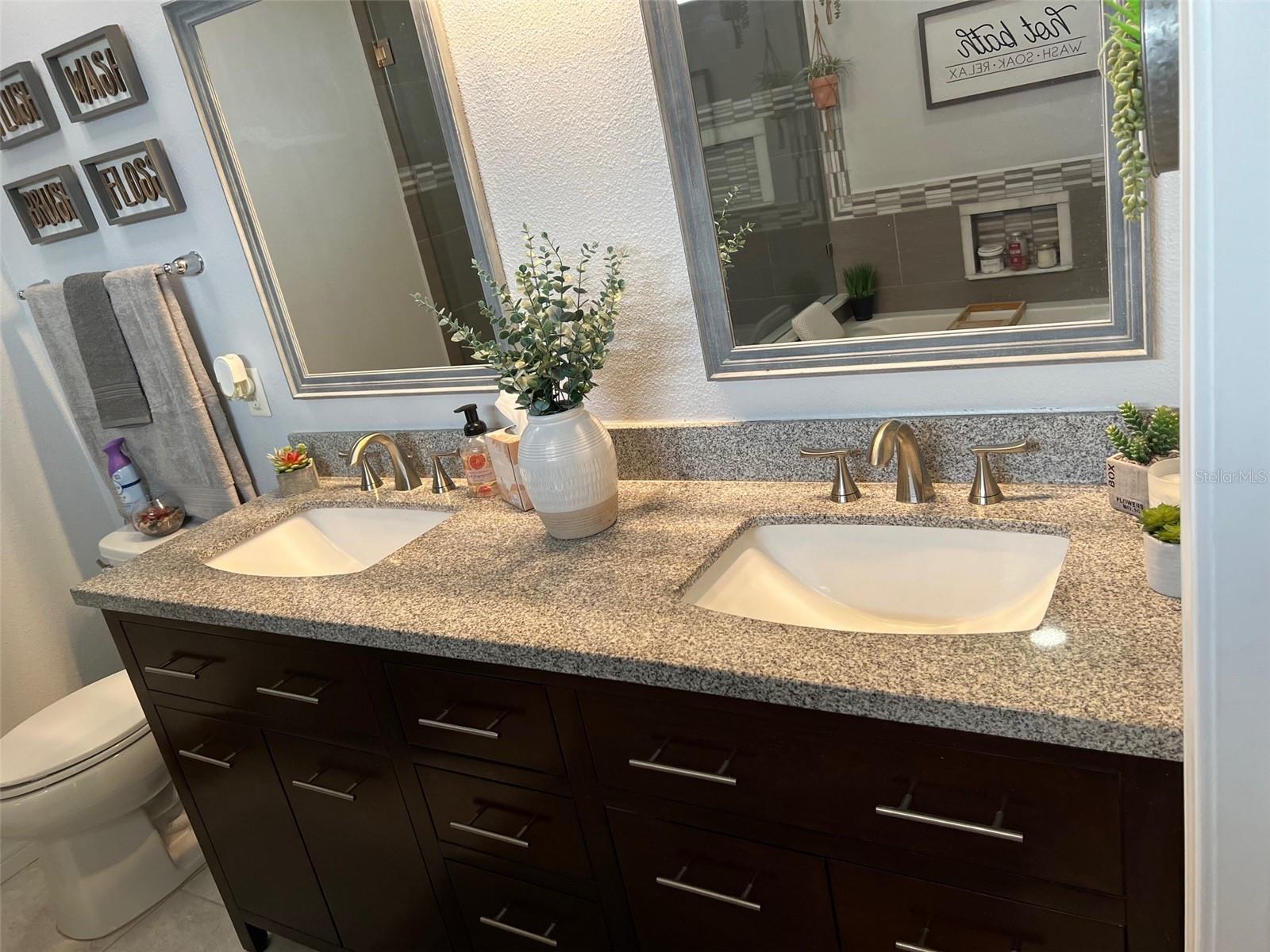 Image 27 of 31 For 3980 Baja Drive