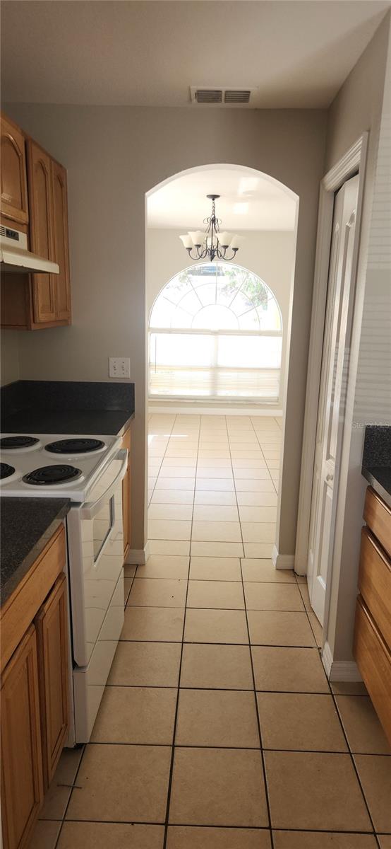 Image 4 of 9 For 951 Main Street