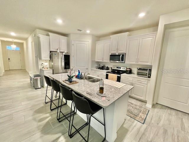 Image 14 of 28 For 1524 Lyonsdale Lane