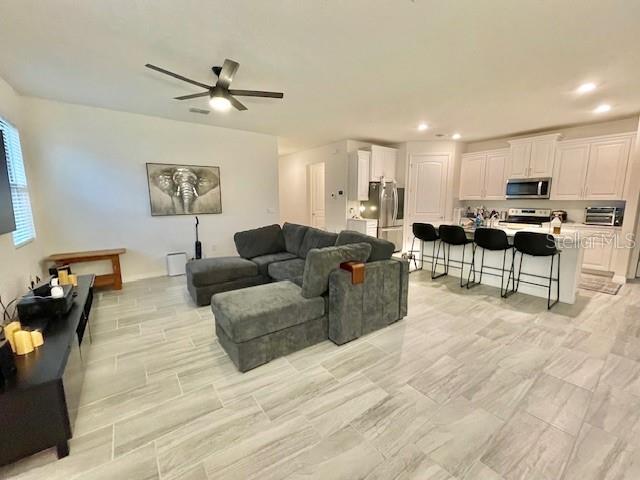 Image 8 of 28 For 1524 Lyonsdale Lane