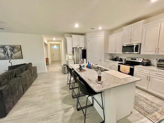 Image 9 of 28 For 1524 Lyonsdale Lane