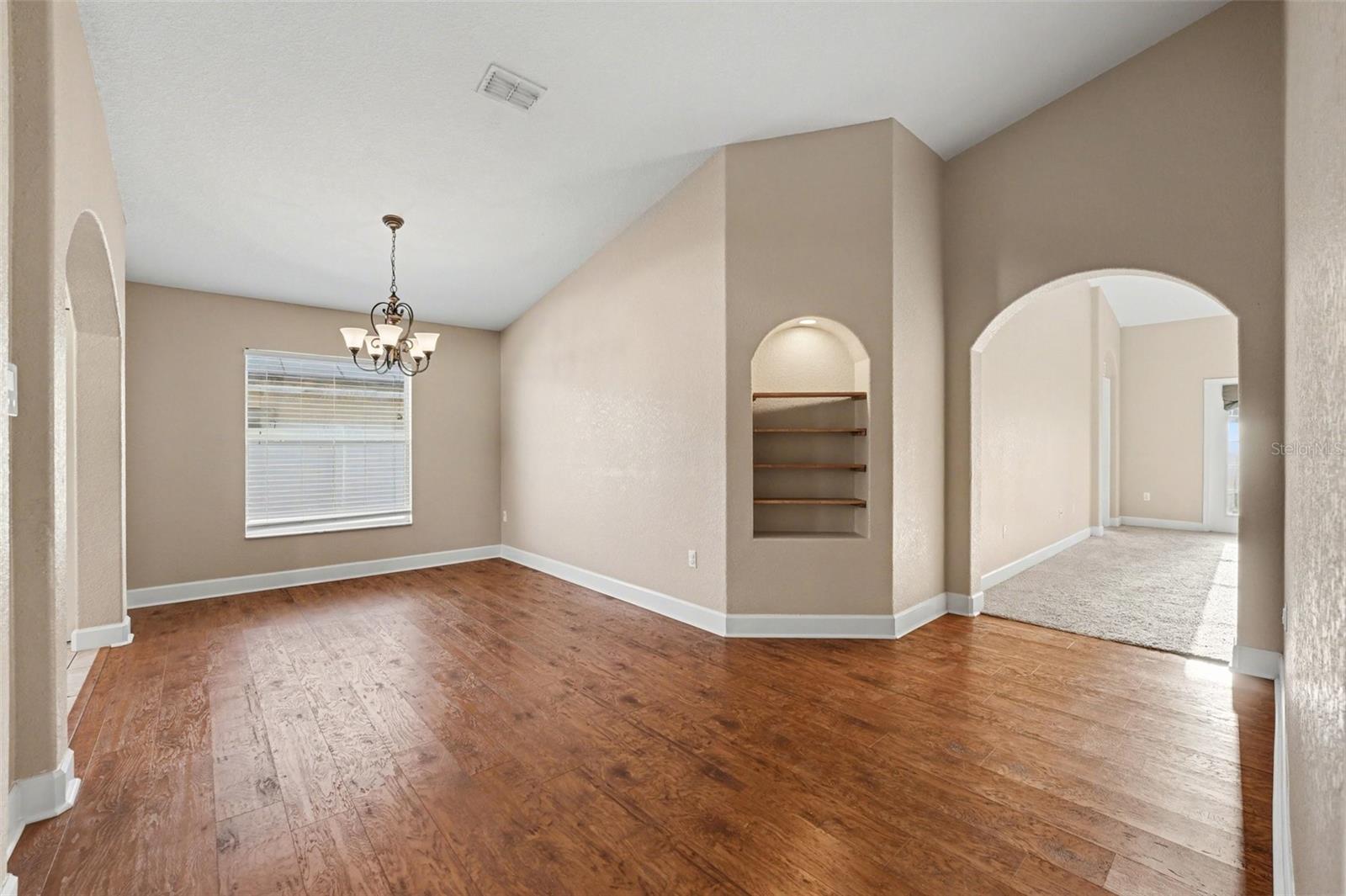 Image 11 of 25 For 803 Auburn Preserve Boulevard