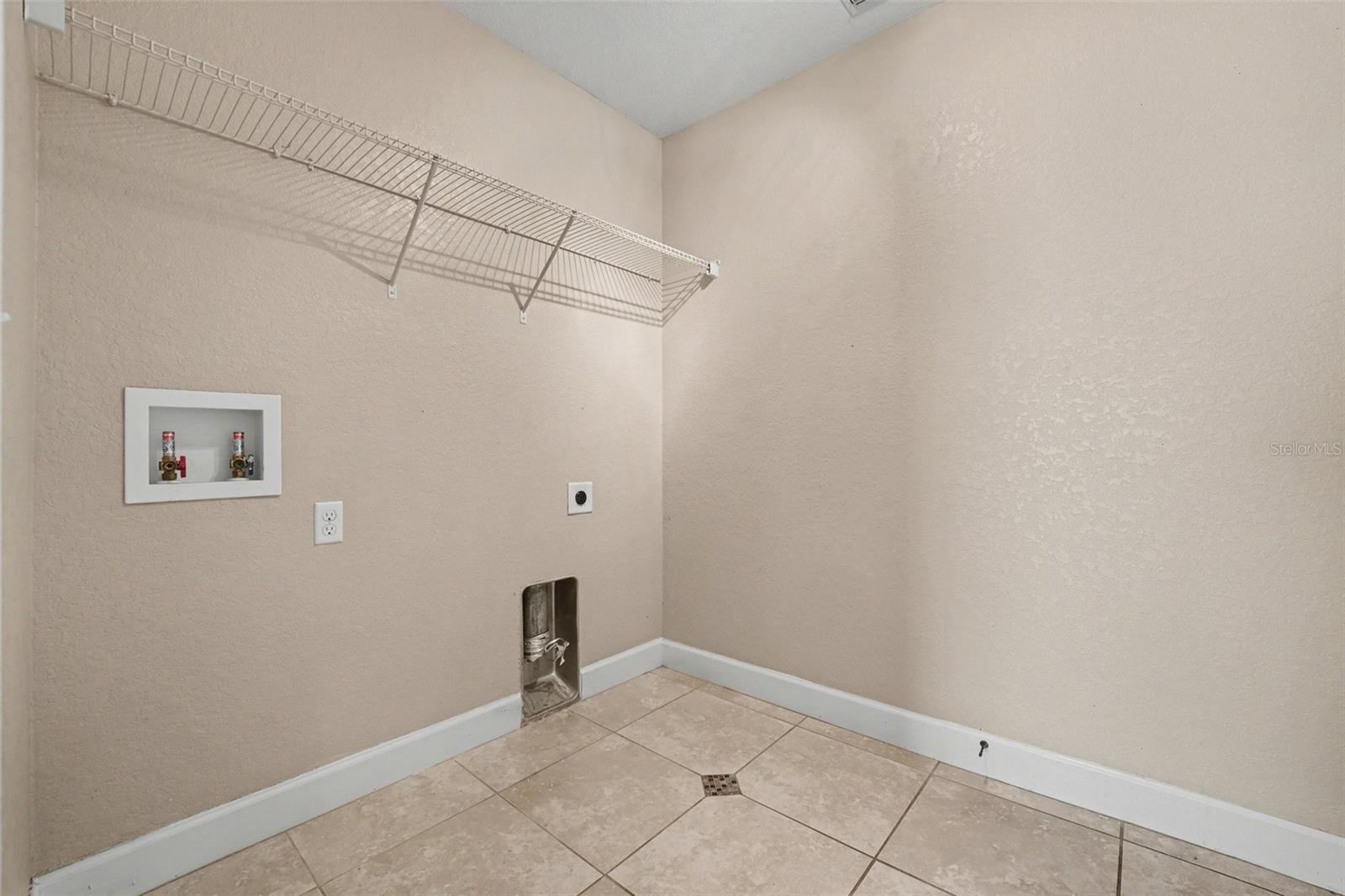 Image 20 of 25 For 803 Auburn Preserve Boulevard