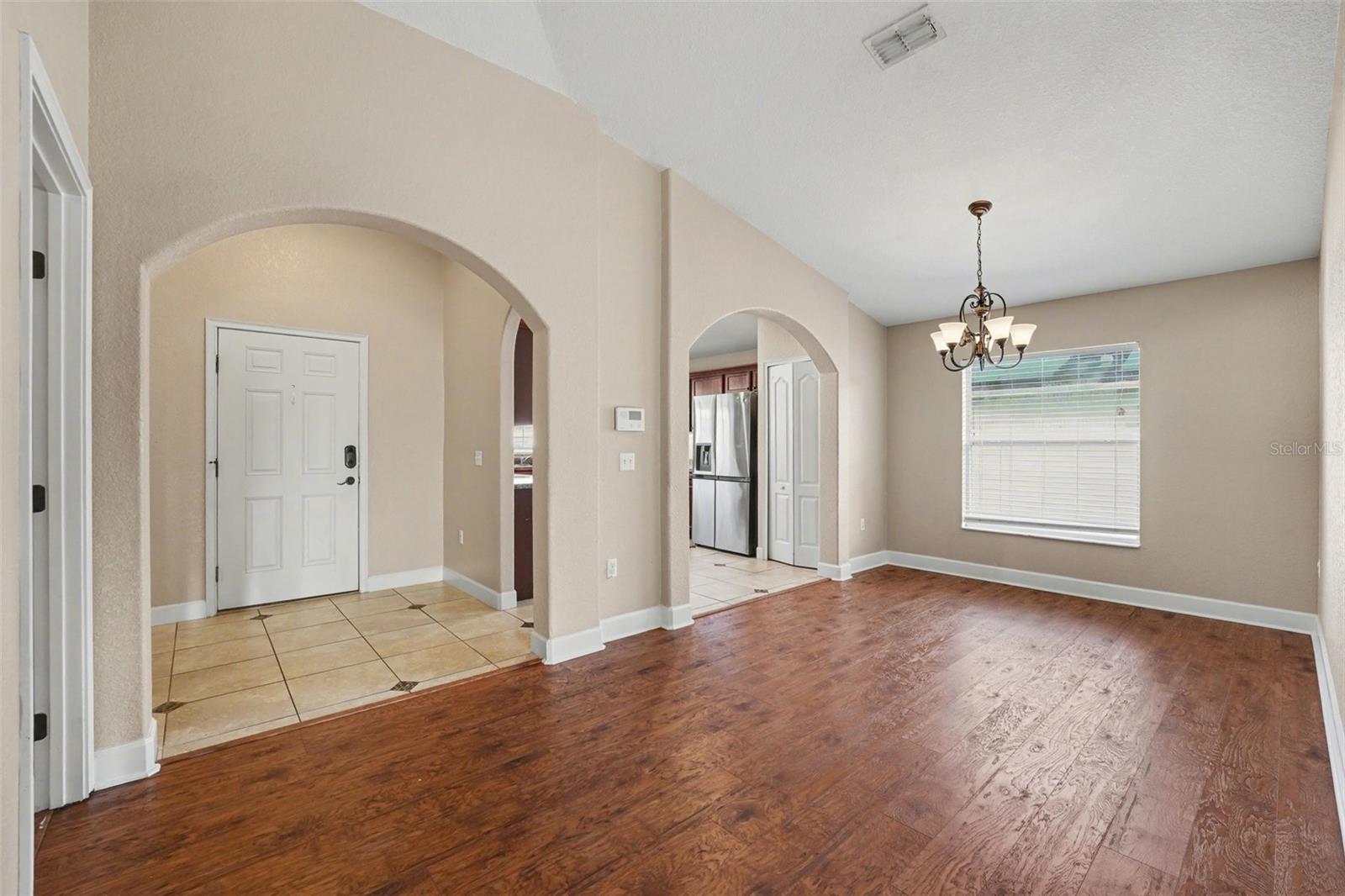 Image 4 of 25 For 803 Auburn Preserve Boulevard