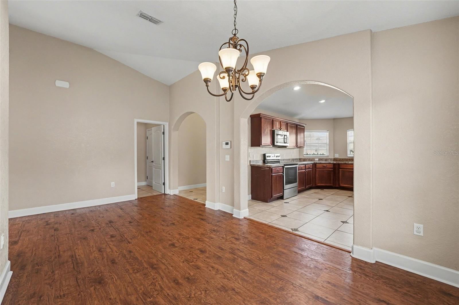 Image 8 of 25 For 803 Auburn Preserve Boulevard