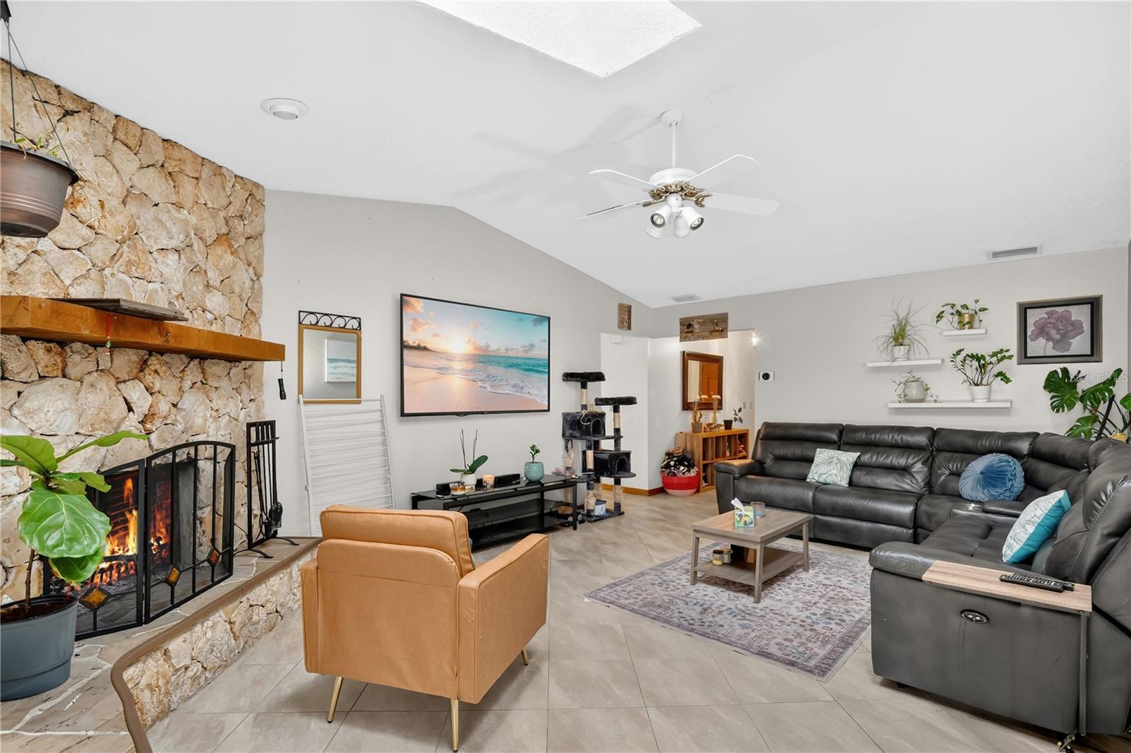 Image 4 of 30 For 257 Gary Boulevard