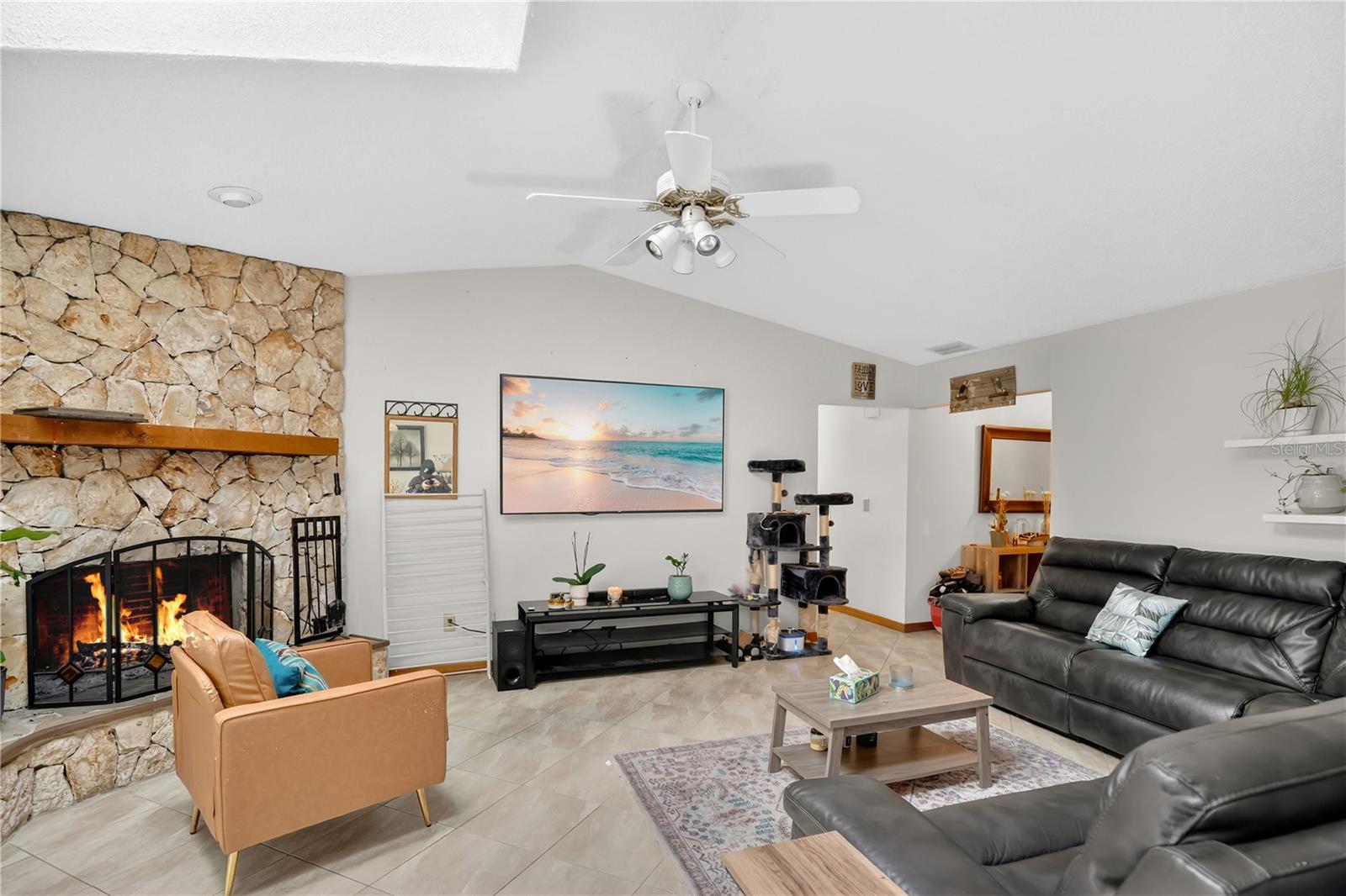 Image 5 of 30 For 257 Gary Boulevard