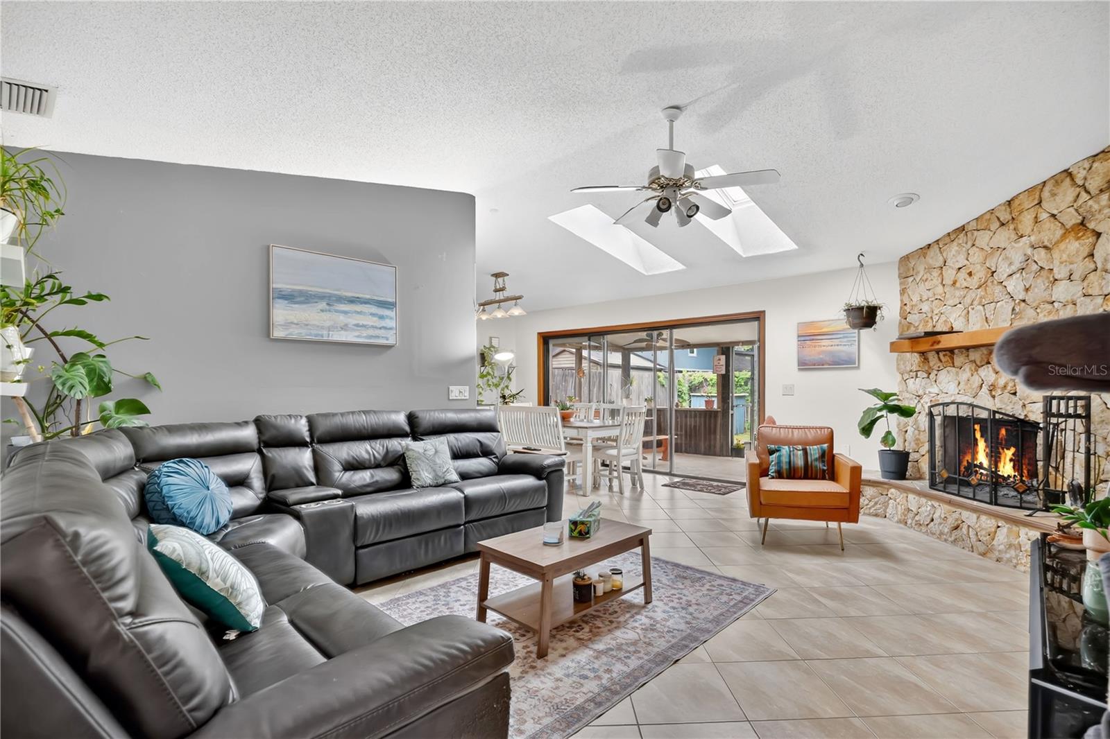 Image 6 of 30 For 257 Gary Boulevard