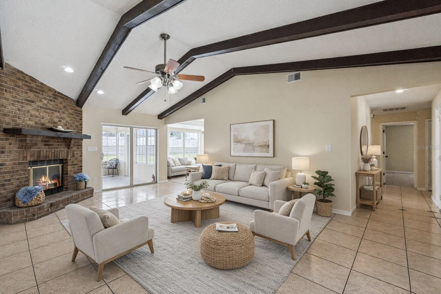 Listing photo id 1 for 4136 Tall Tree Drive