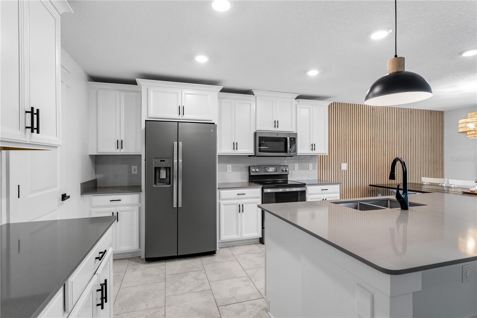 Image 10 of 41 For 5693 Alenlon Way