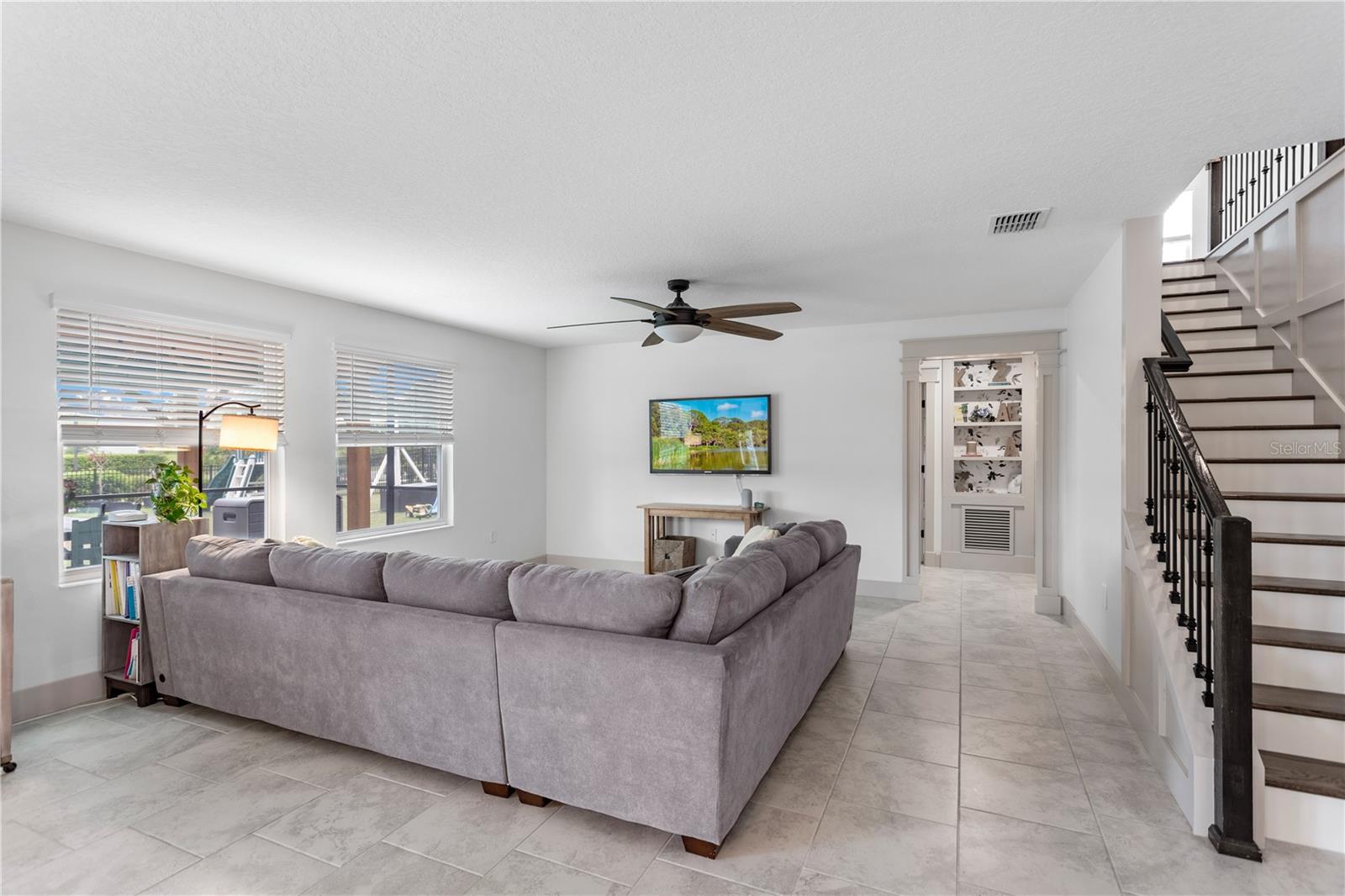 Image 13 of 41 For 5693 Alenlon Way