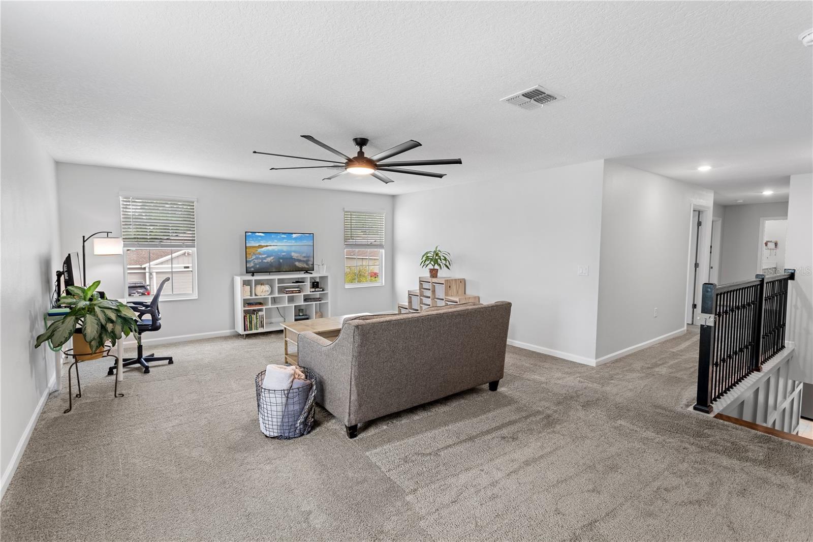 Image 19 of 41 For 5693 Alenlon Way