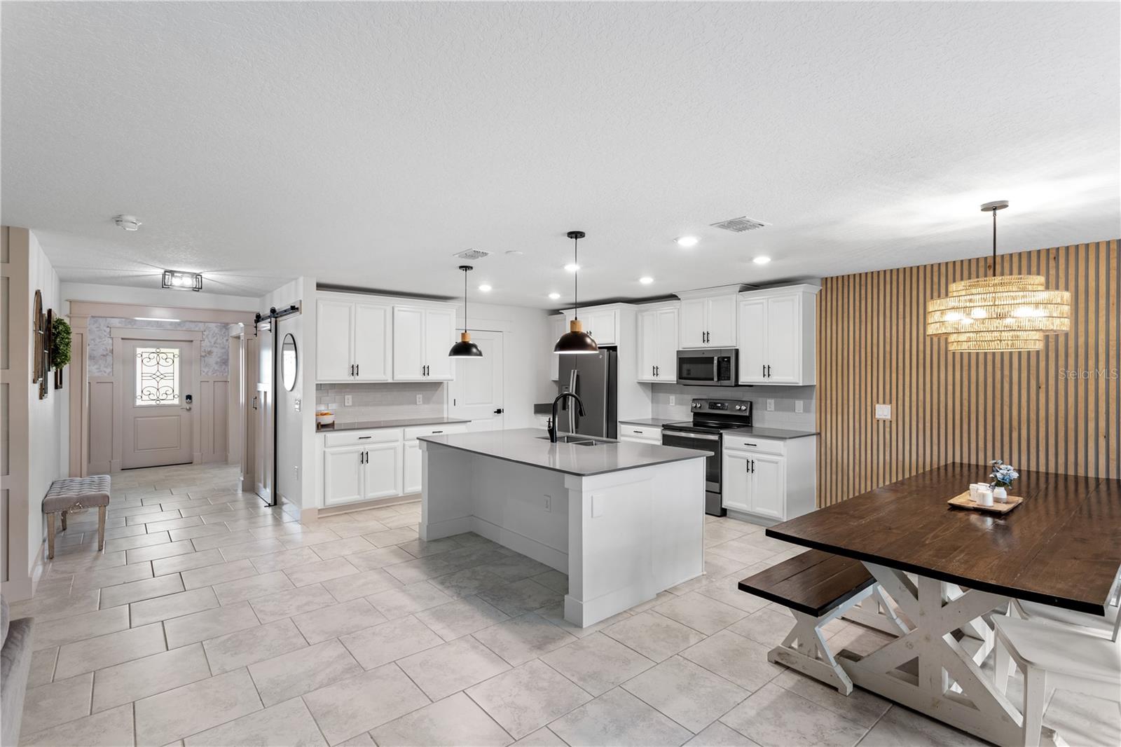 Image 7 of 41 For 5693 Alenlon Way