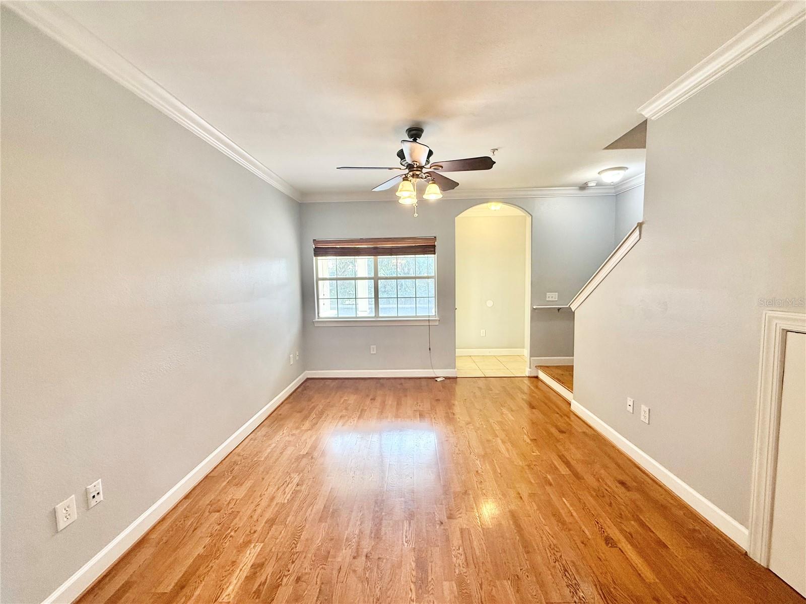 Image 10 of 31 For 307 New Hampshire Street B