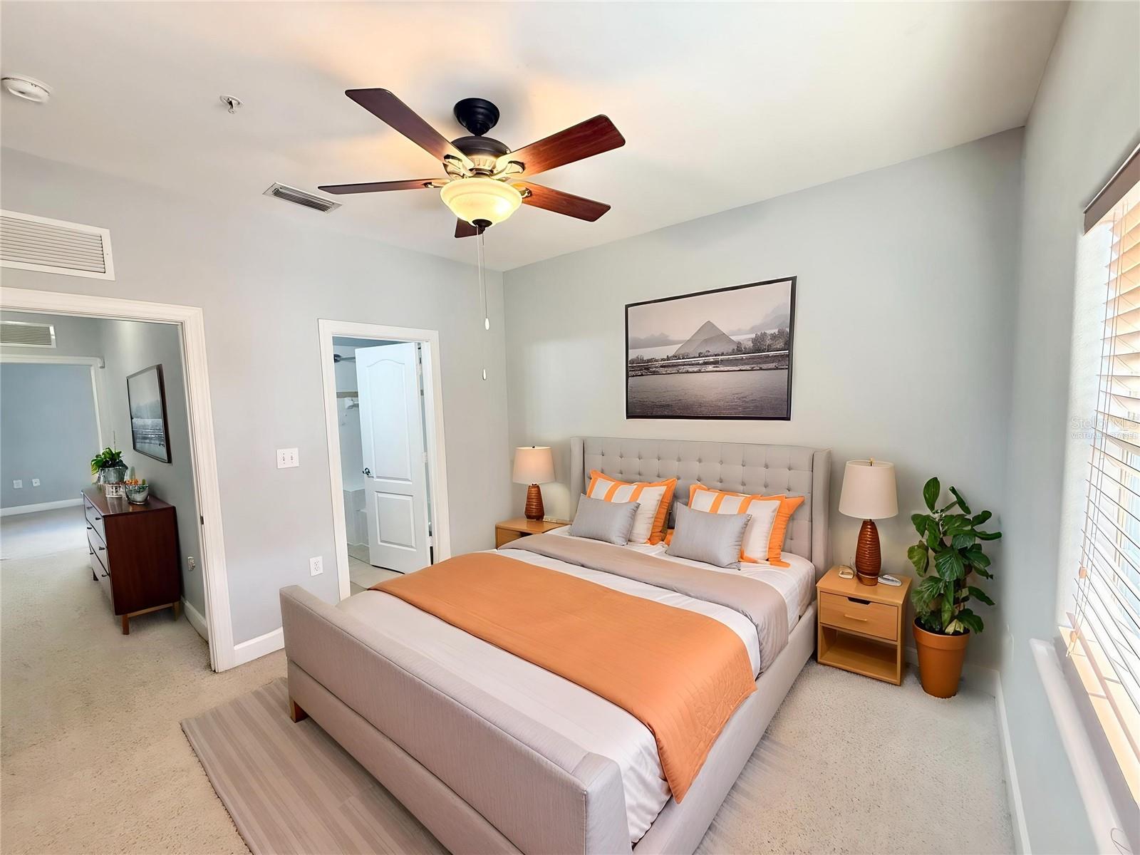 Image 20 of 31 For 307 New Hampshire Street B