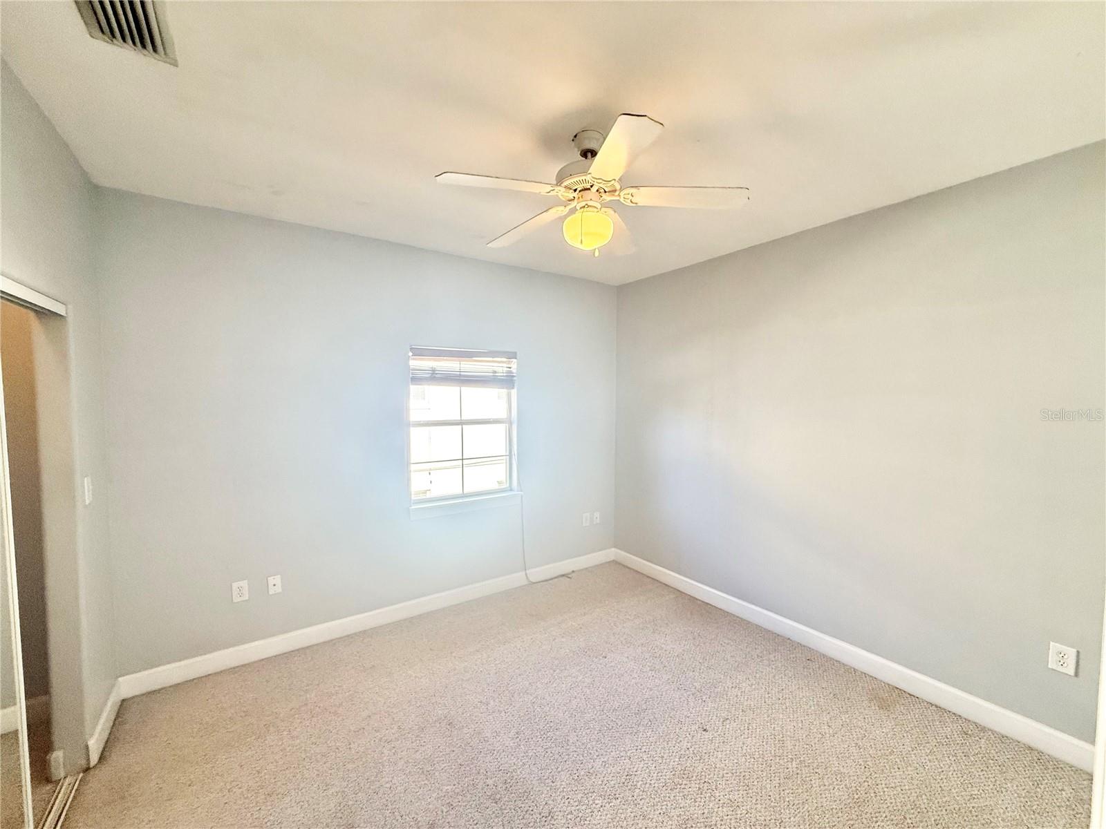 Image 21 of 31 For 307 New Hampshire Street B