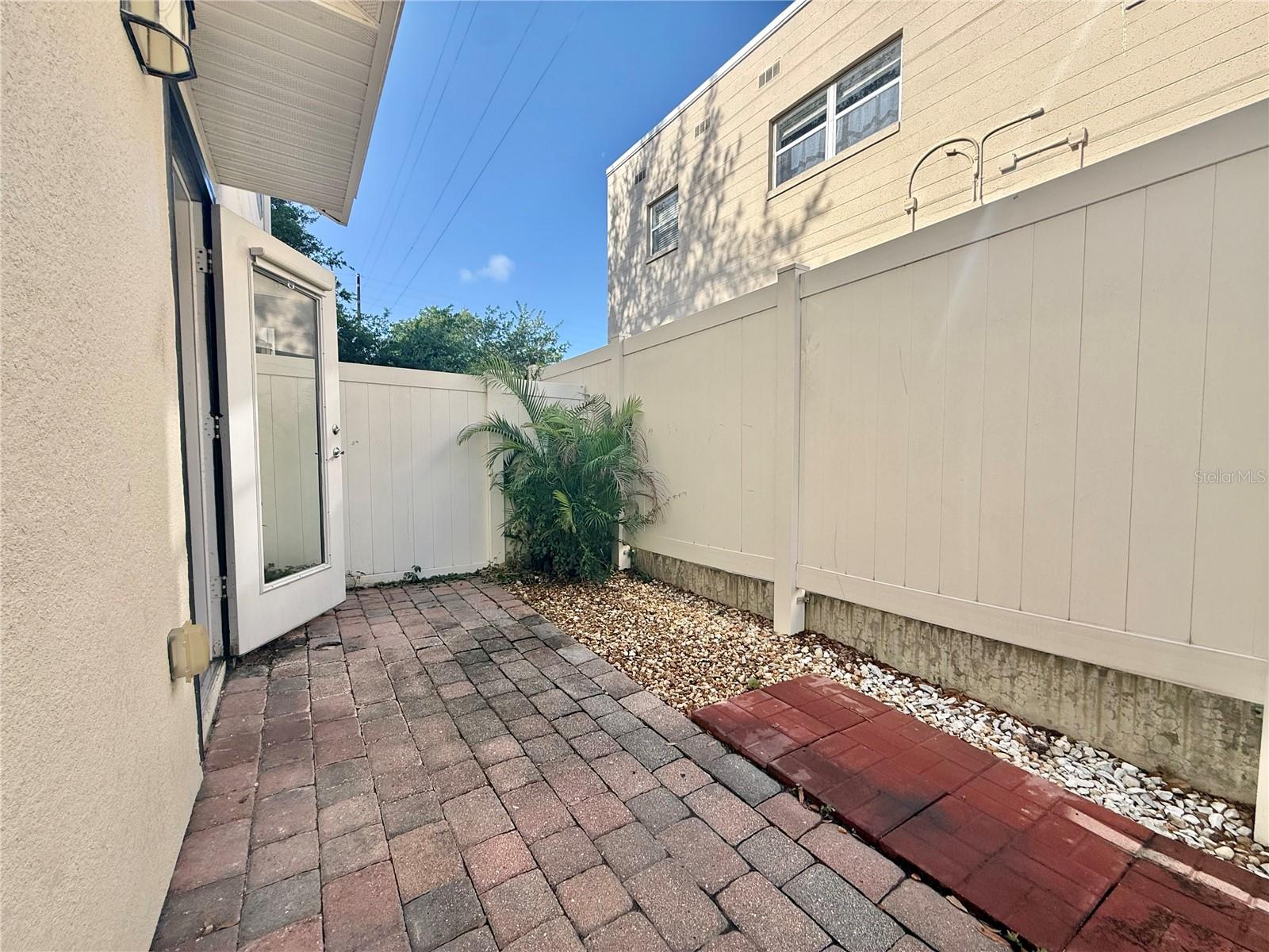 Image 29 of 31 For 307 New Hampshire Street B