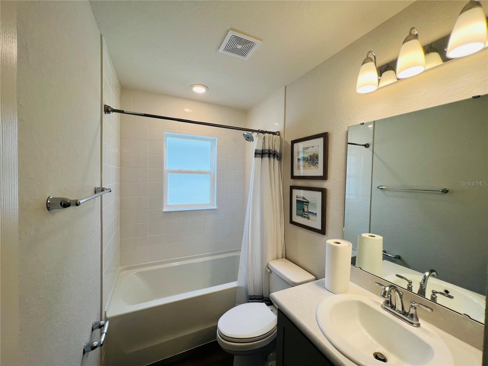 Image 11 of 27 For 1824 Brisbane Place