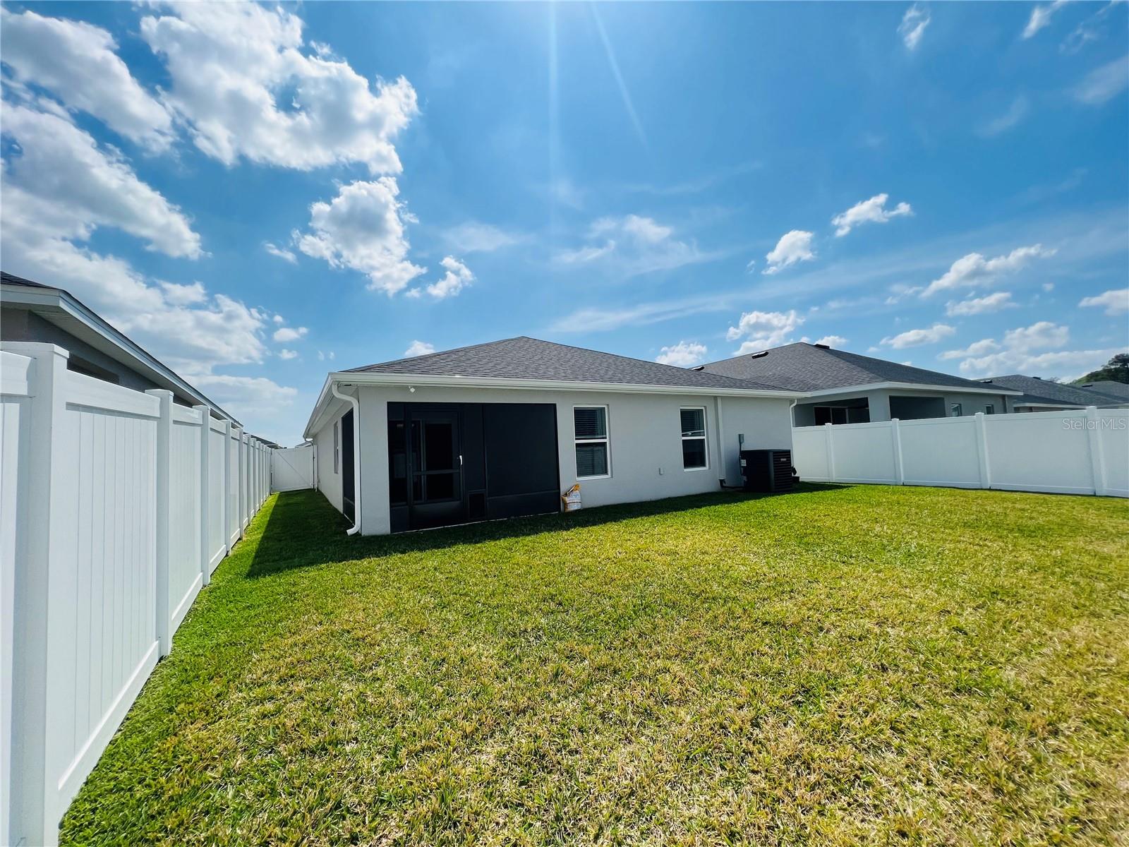 Image 22 of 27 For 1824 Brisbane Place