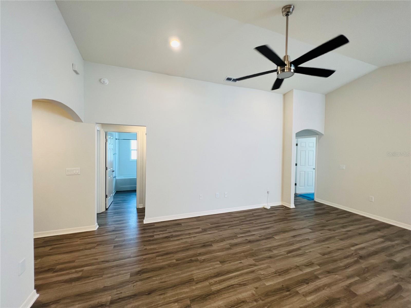 Image 9 of 27 For 1824 Brisbane Place