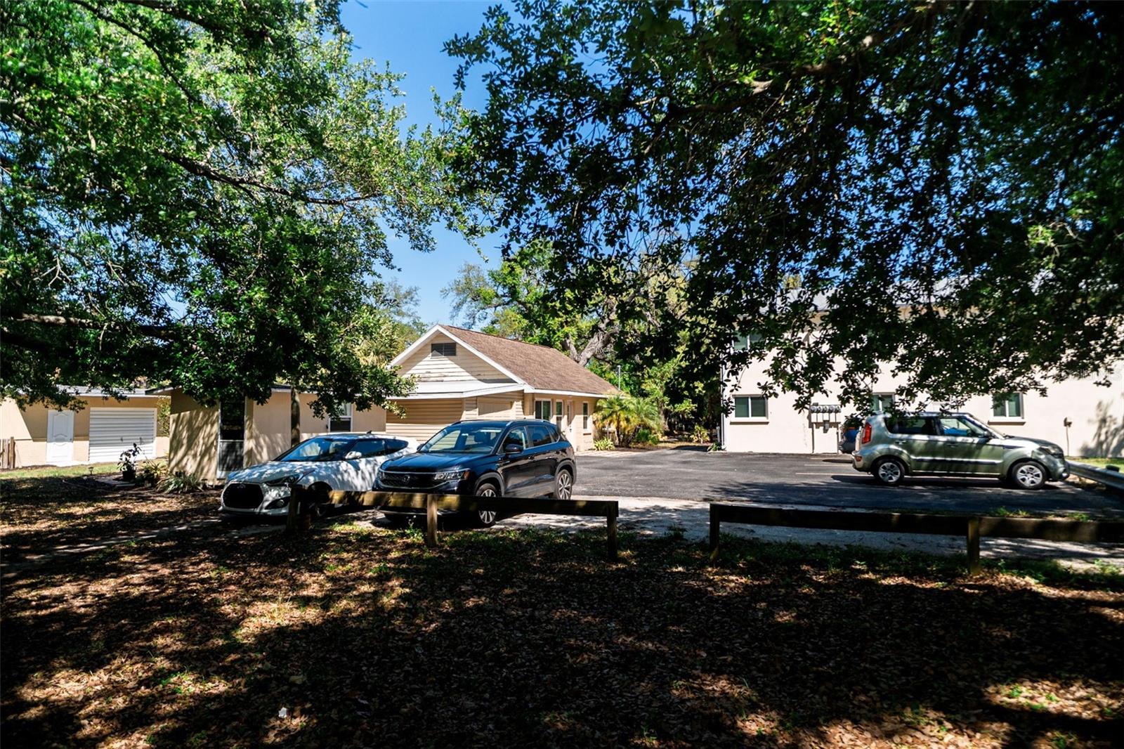 Image 9 of 20 For 400 20th Street E 1-6