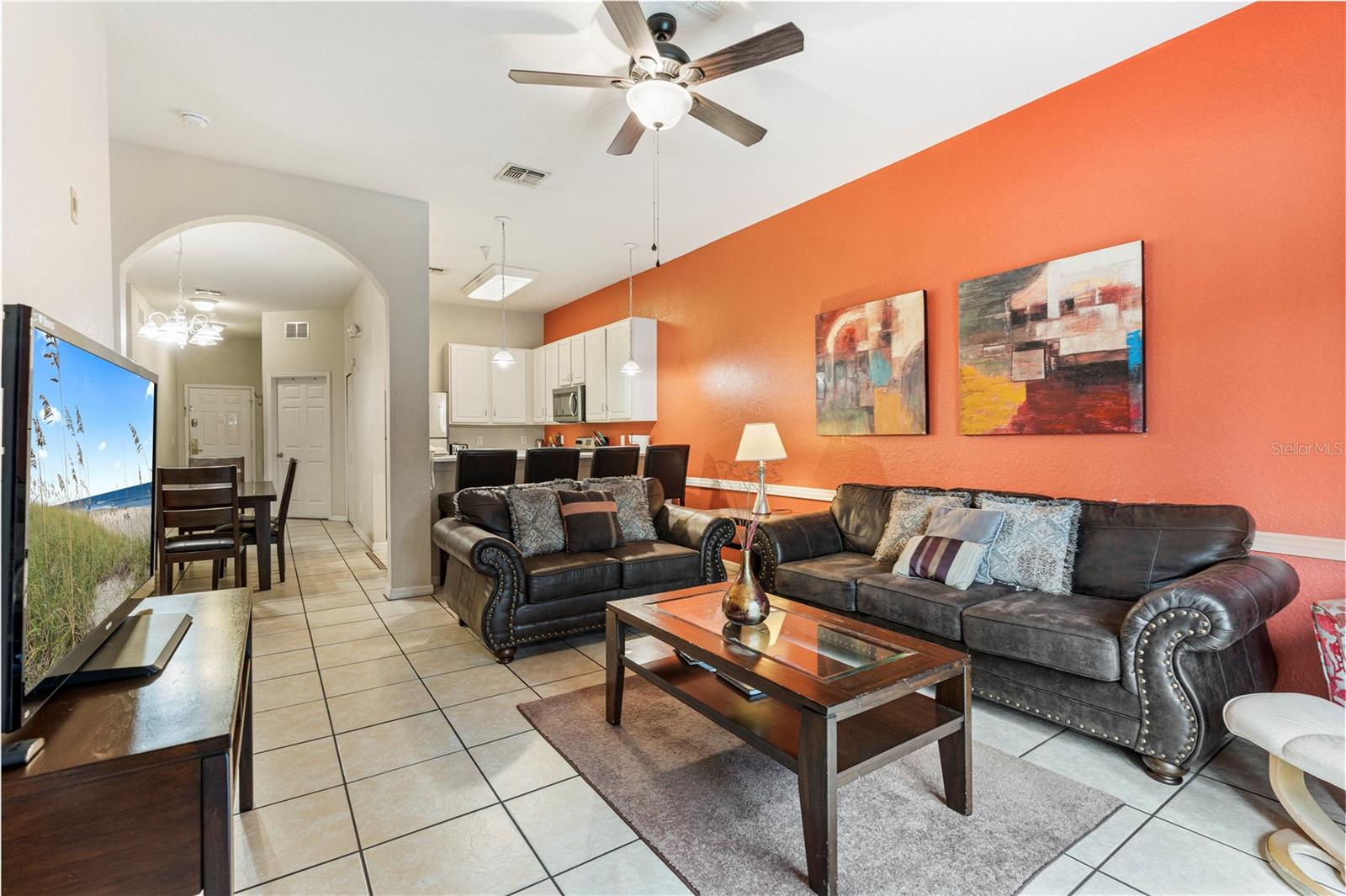 Image 2 of 40 For 911 New Providence  911